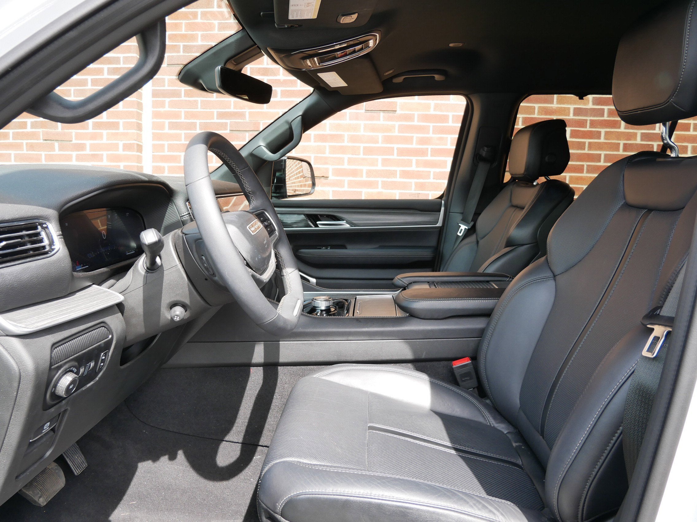 2024 Jeep Wagoneer Series II