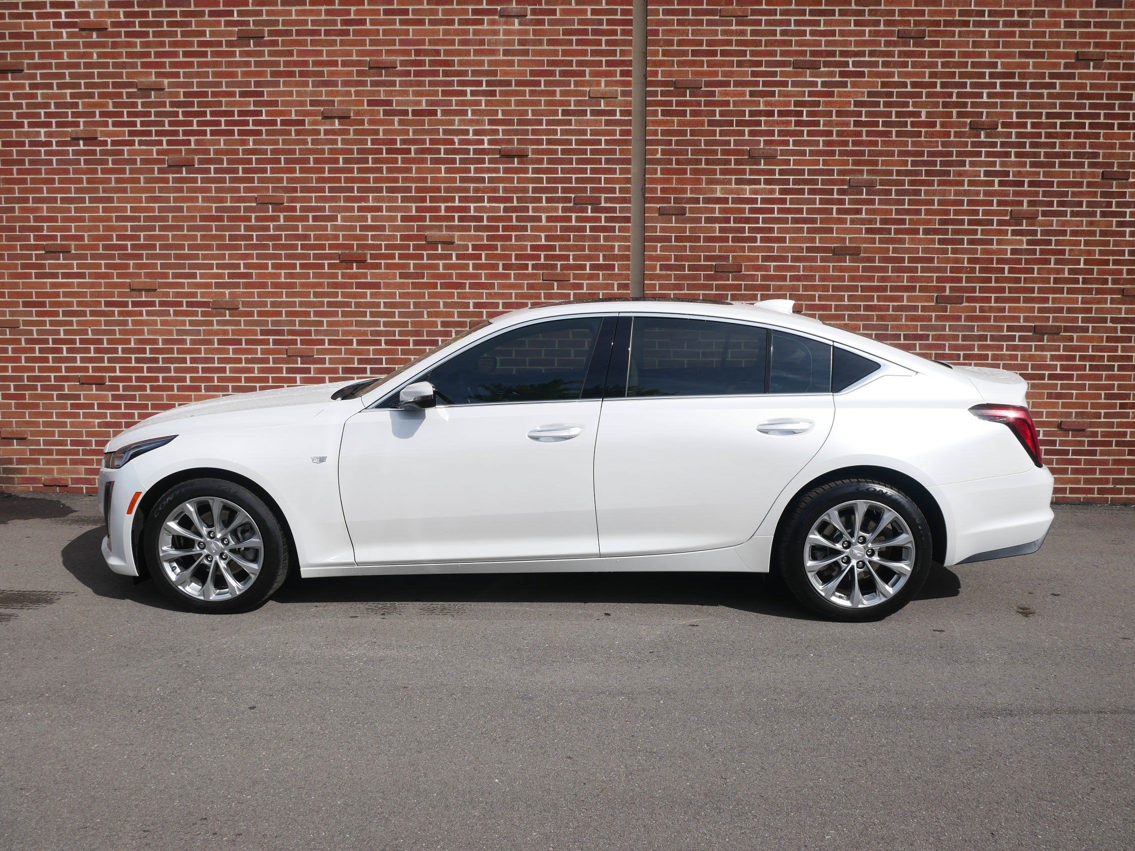 Certified 2022 Cadillac CT5 Premium Luxury with VIN 1G6DT5RW9N0136649 for sale in Minneapolis, Minnesota