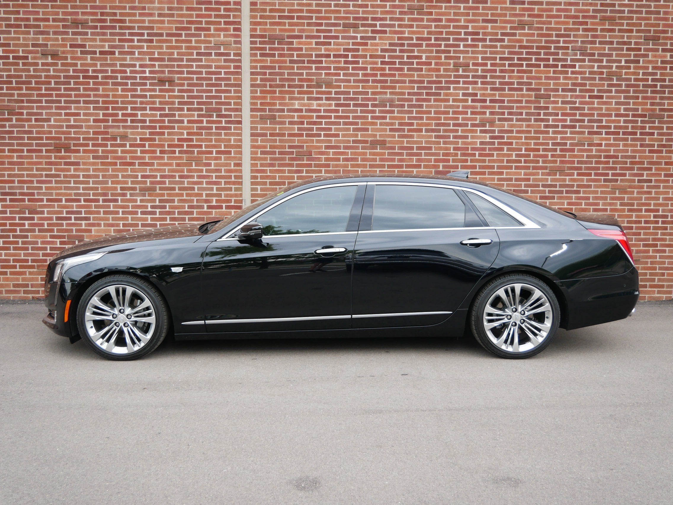 Used 2016 Cadillac CT6 Platinum with VIN 1G6KK5R66GU150515 for sale in Minneapolis, Minnesota