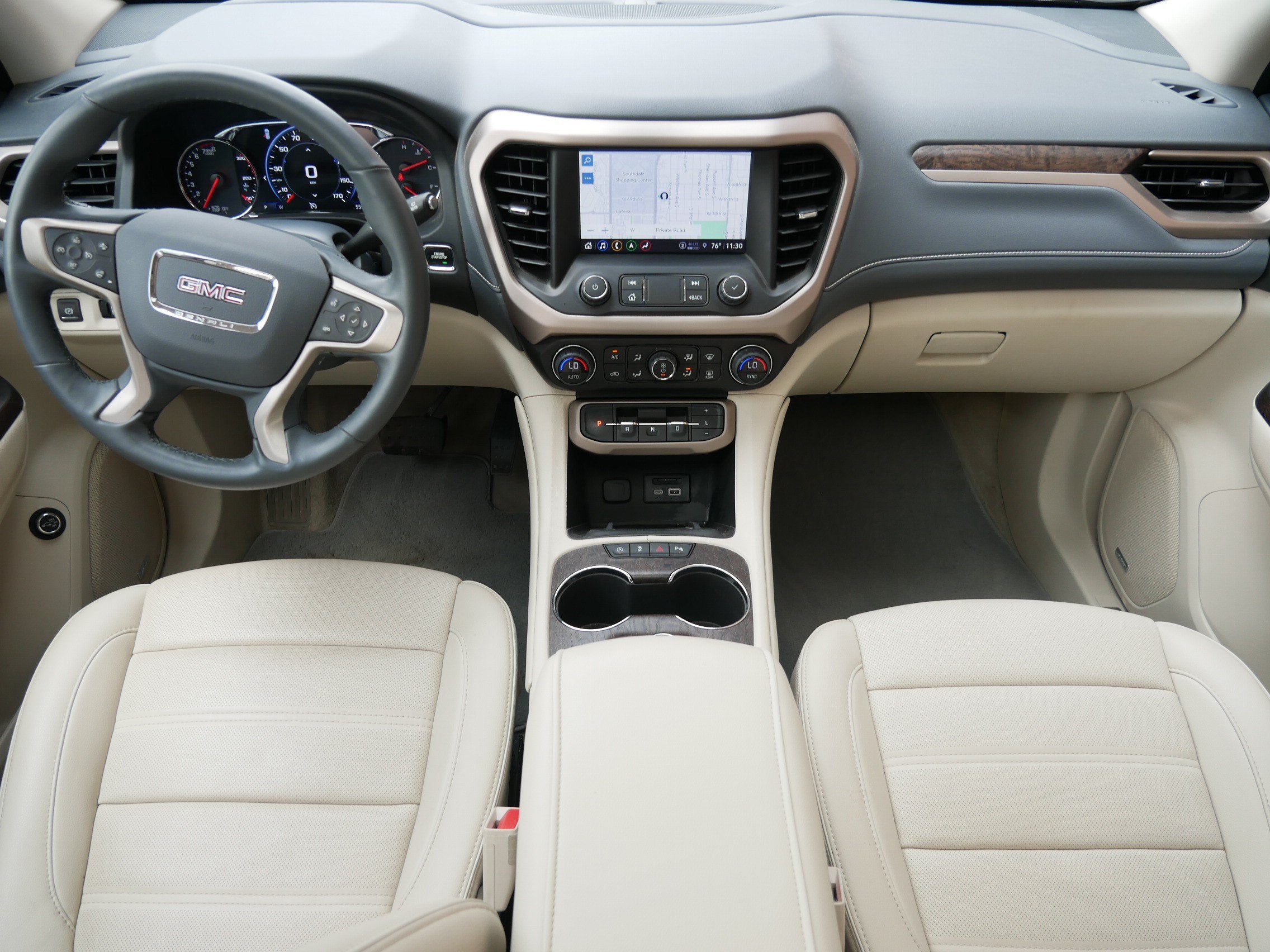 2023 GMC Acadia Denali