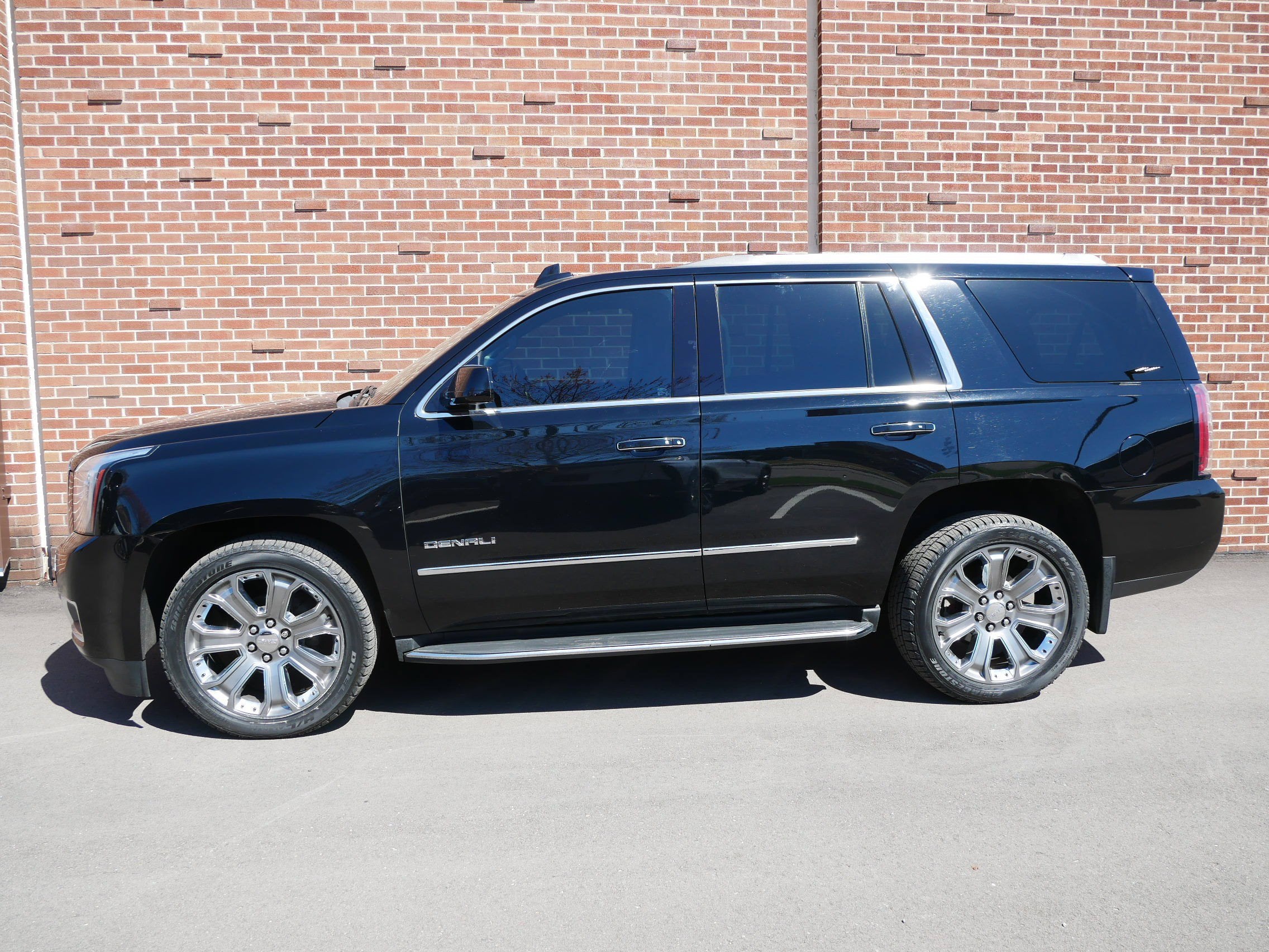 Used 2016 GMC Yukon Denali with VIN 1GKS2CKJ8GR341912 for sale in Minneapolis, Minnesota