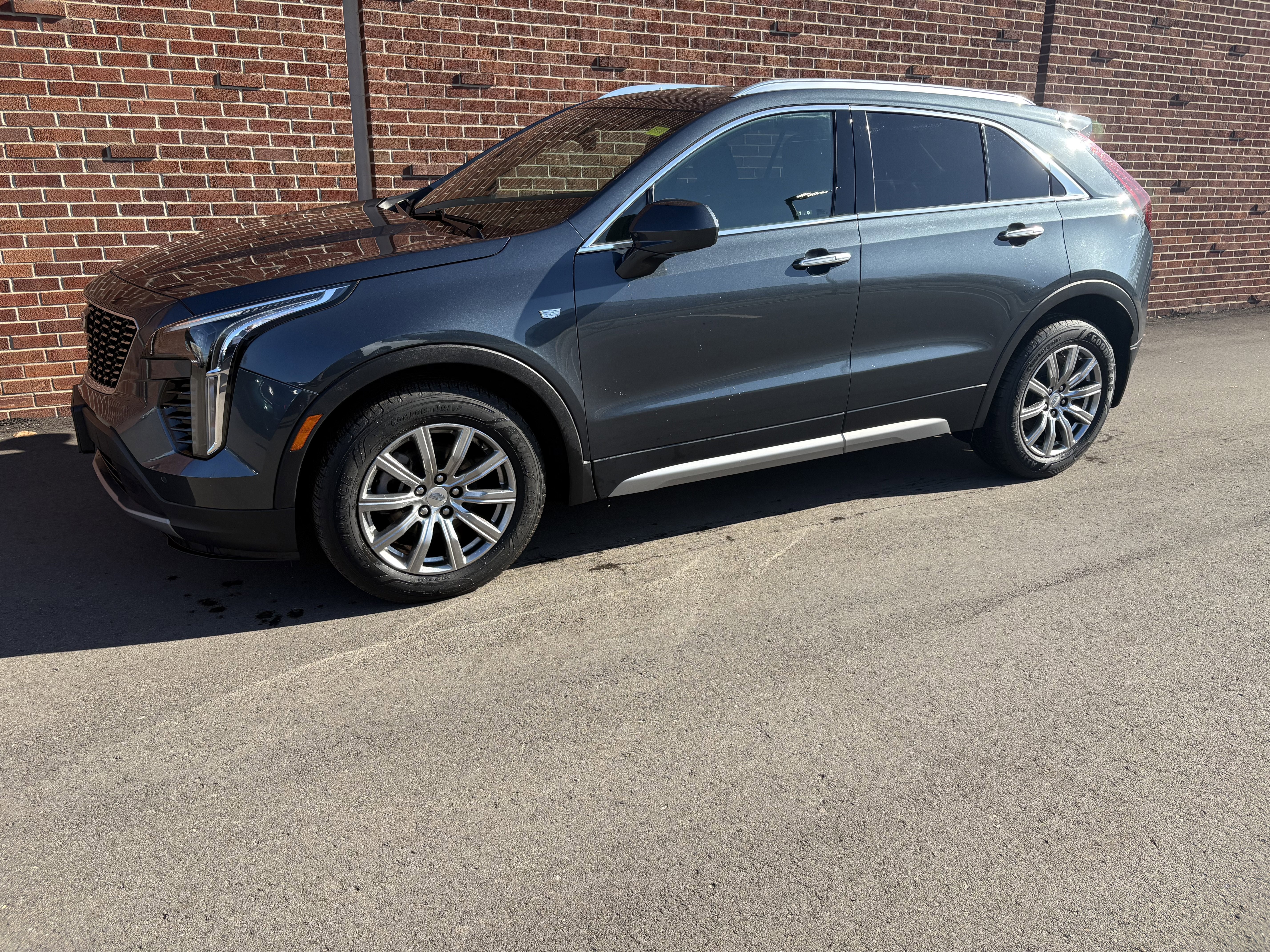 2019 Cadillac XT4 AWD Premium Luxury