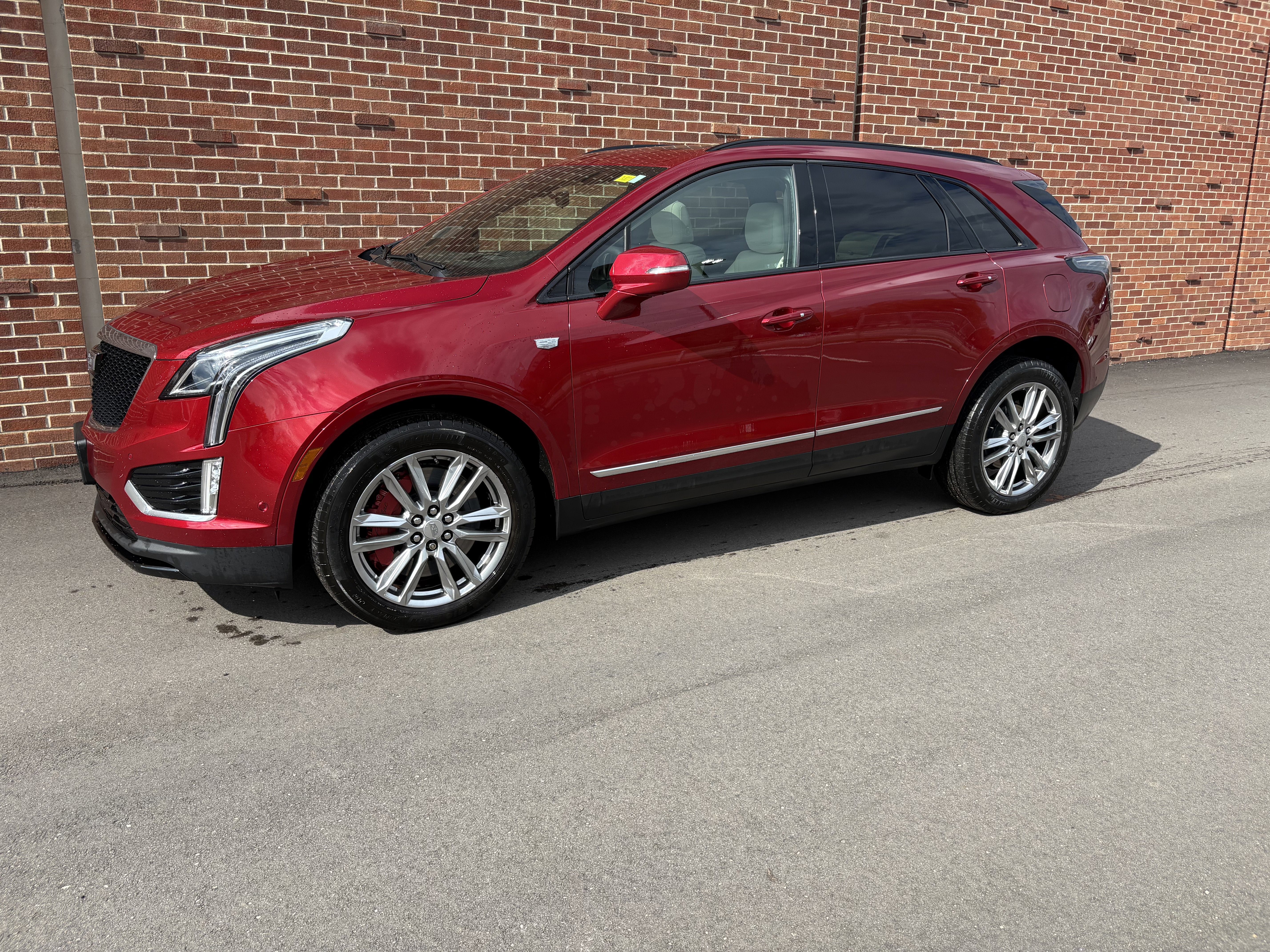 2023 Cadillac XT5 Sport