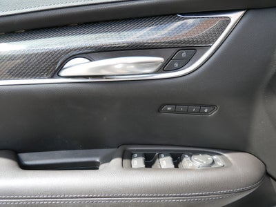 2022 Cadillac XT5 Sport
