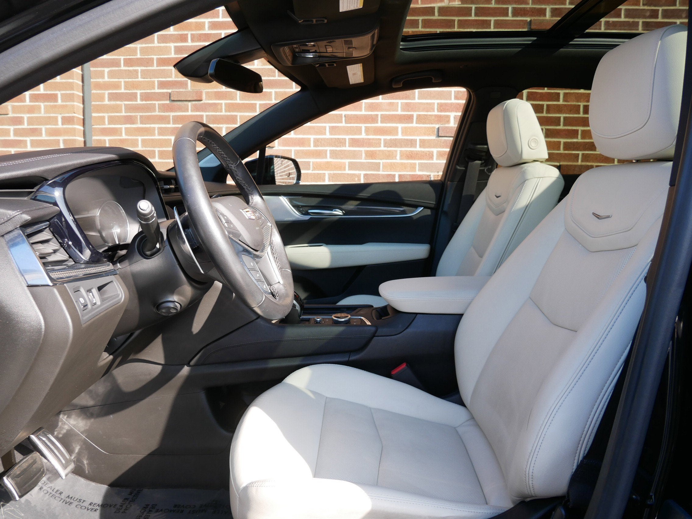 2023 Cadillac XT5 Sport