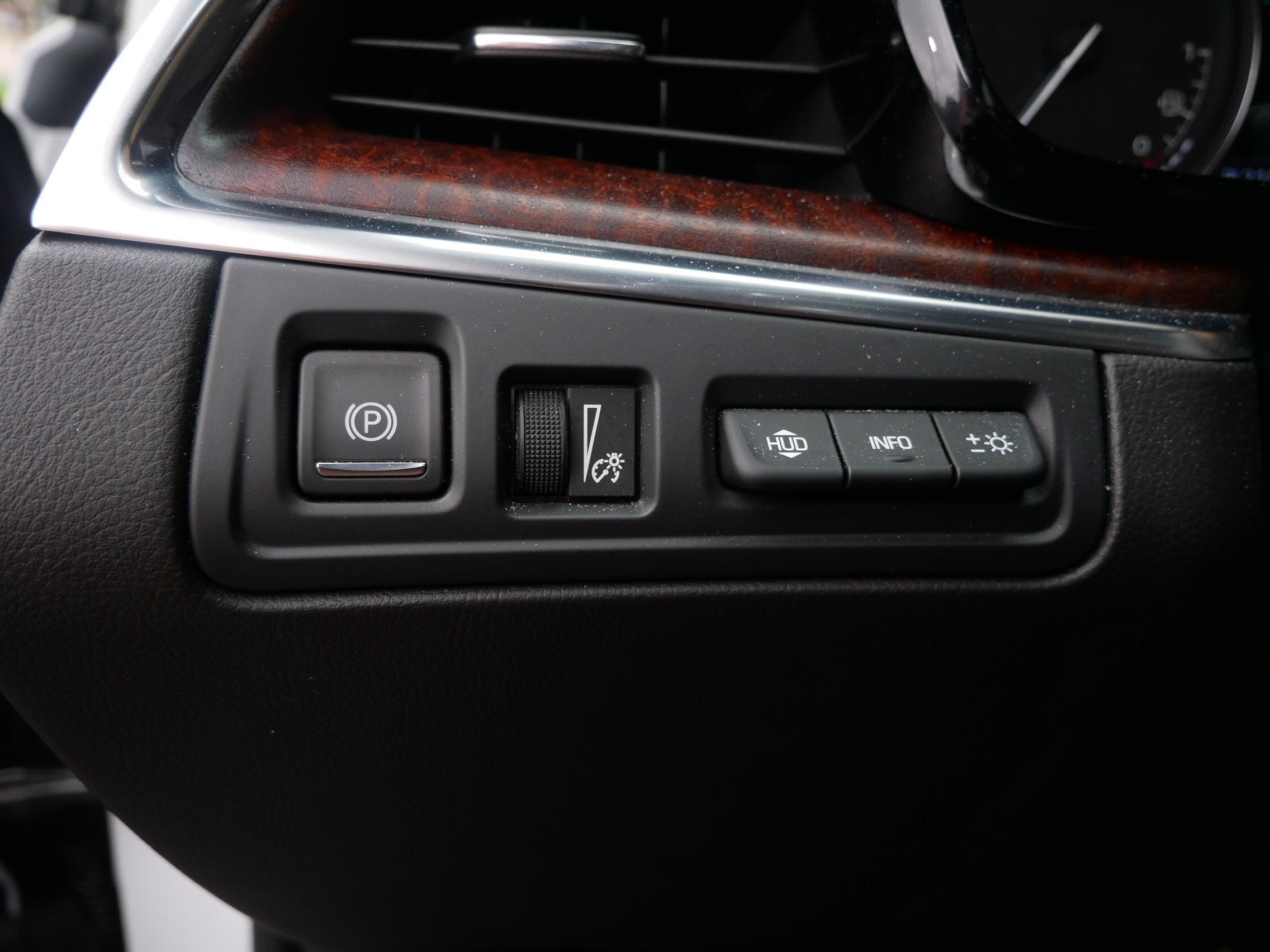 2023 Cadillac XT5 AWD Sport
