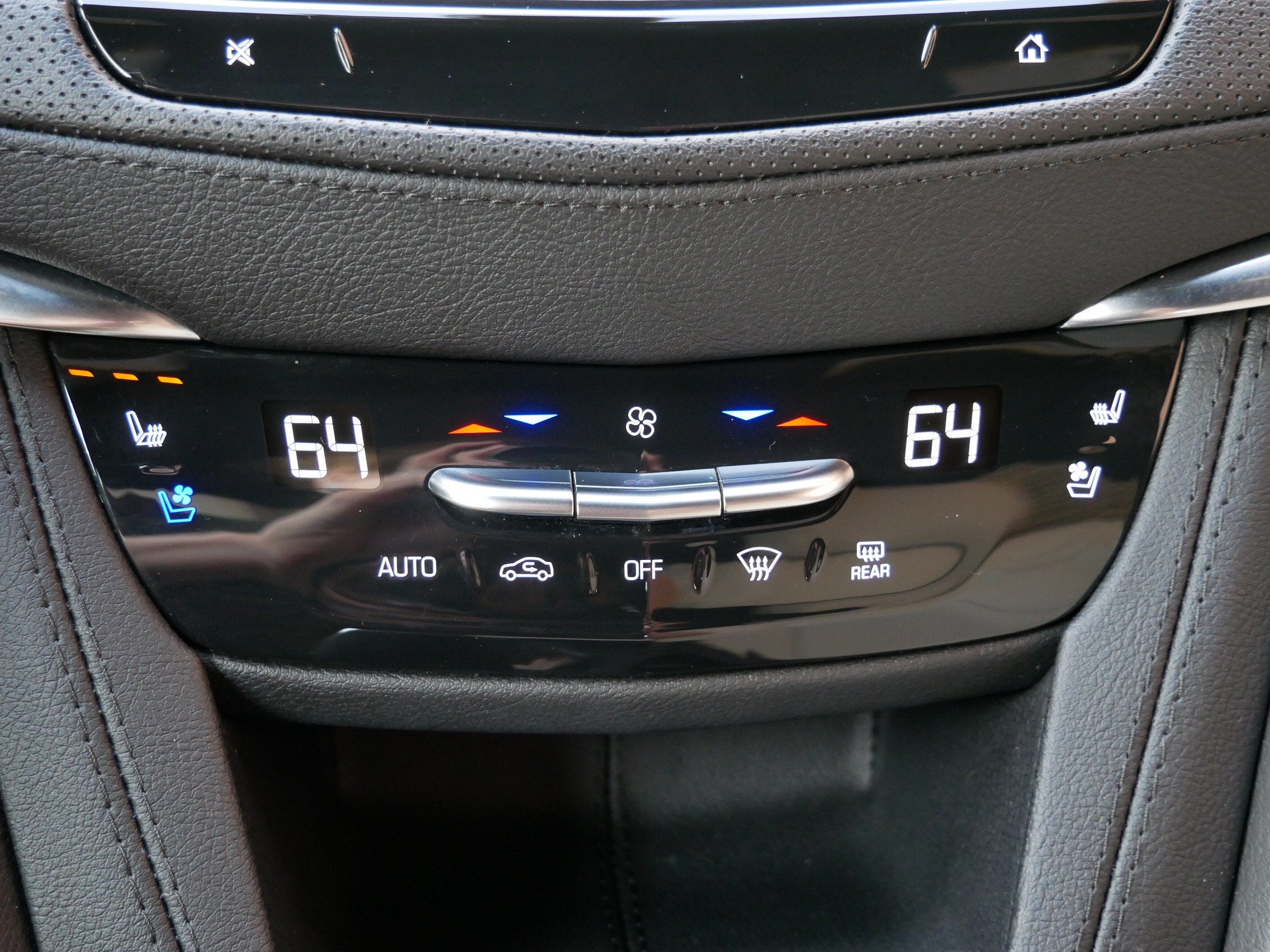 2024 Cadillac XT5 Sport