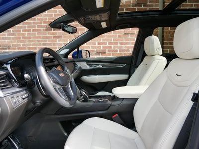 2024 Cadillac XT5 Sport