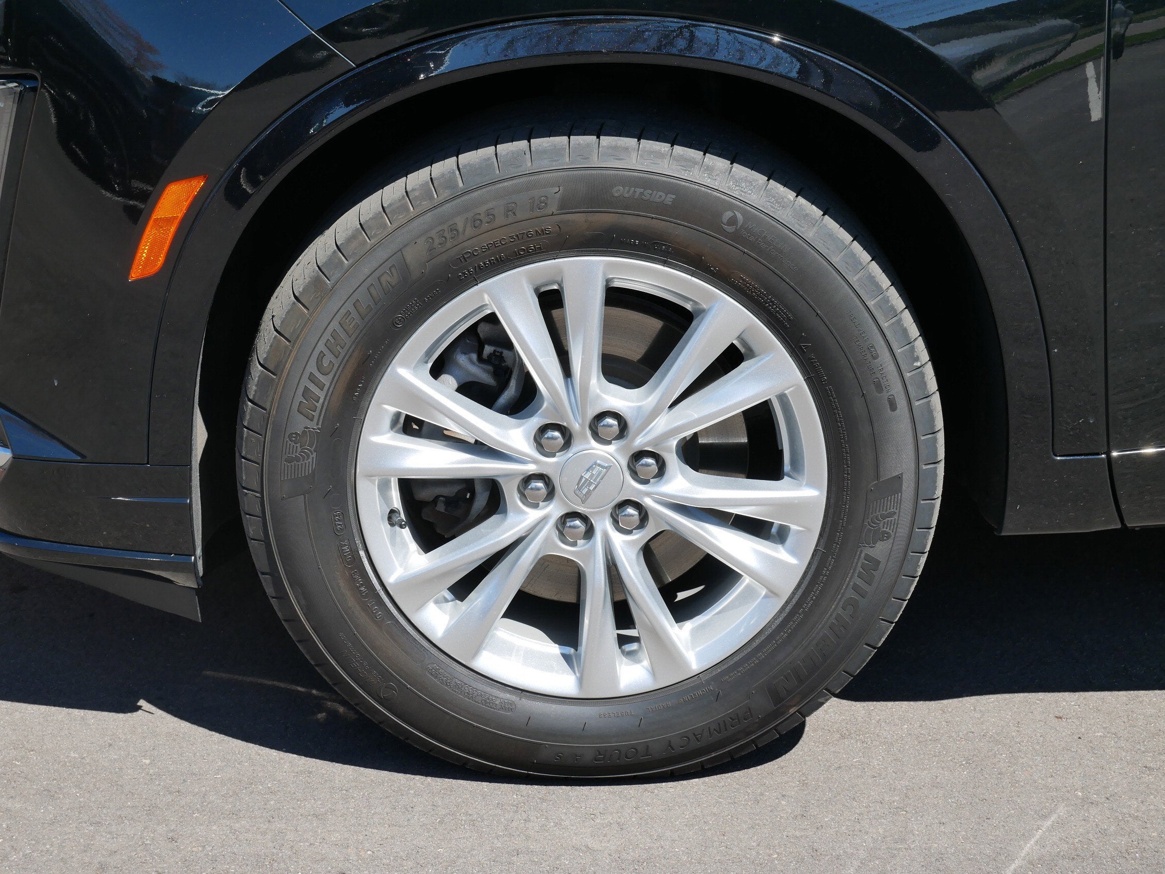 2024 Cadillac XT6 Luxury