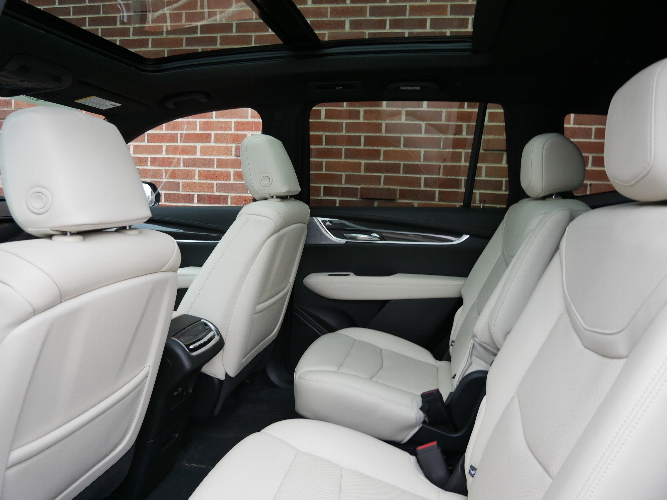 2023 Cadillac XT6 Sport