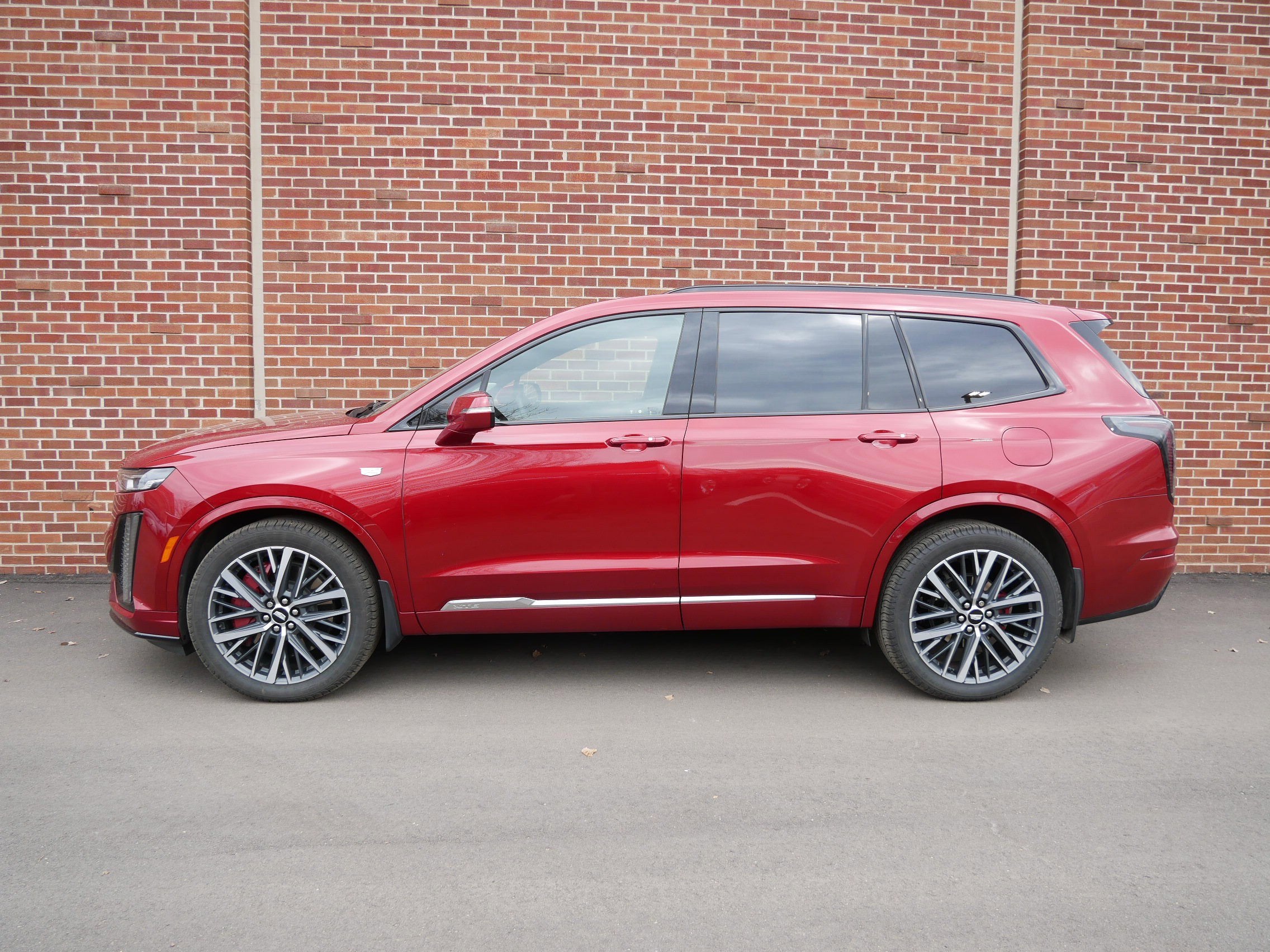 Certified 2023 Cadillac XT6 Sport with VIN 1GYKPGRS6PZ219207 for sale in Minneapolis, Minnesota