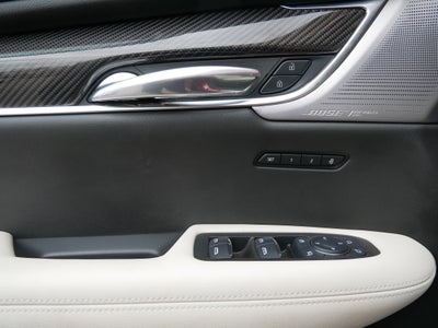 2023 Cadillac XT6 Sport