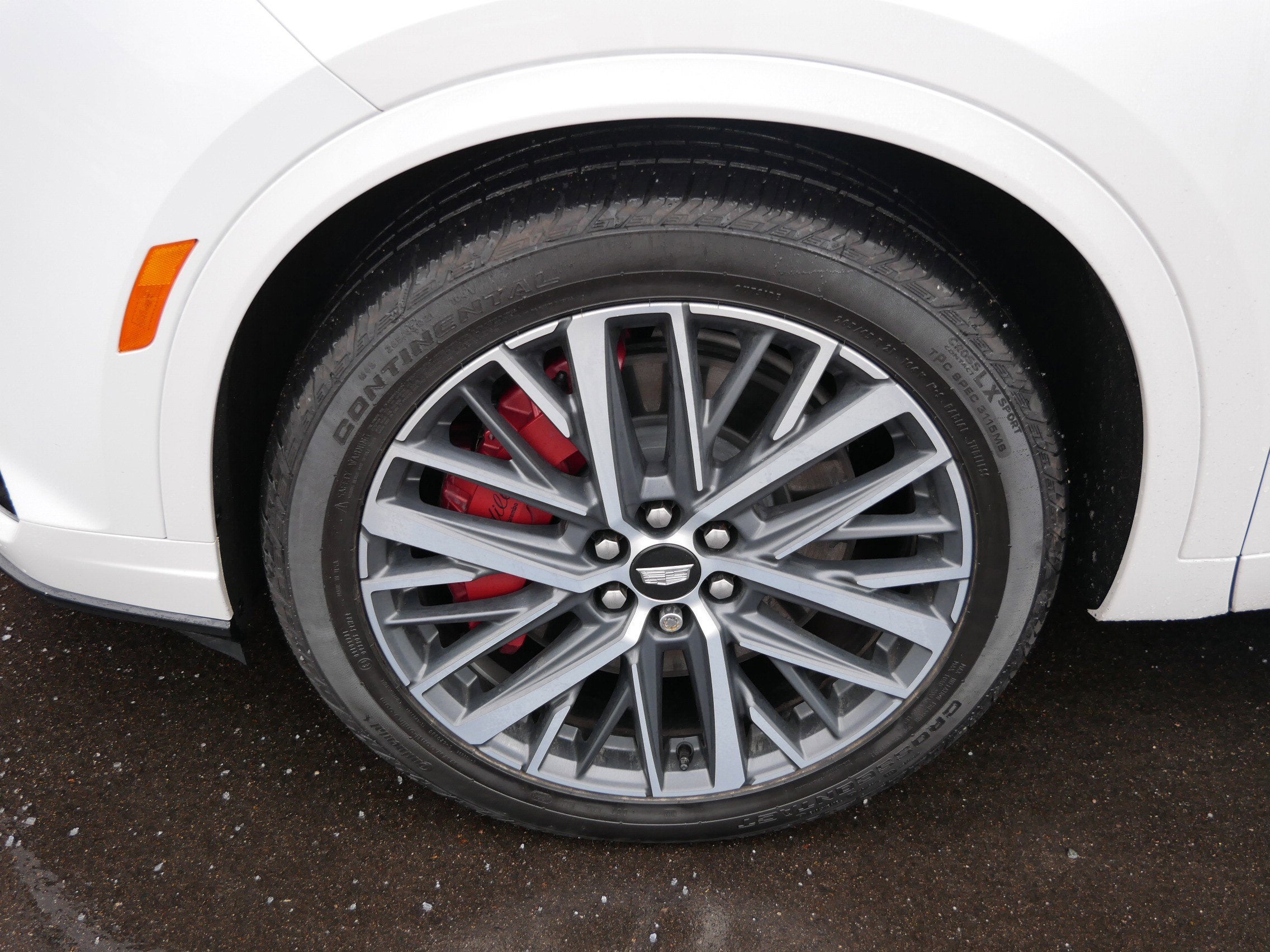 2024 Cadillac XT6 Sport