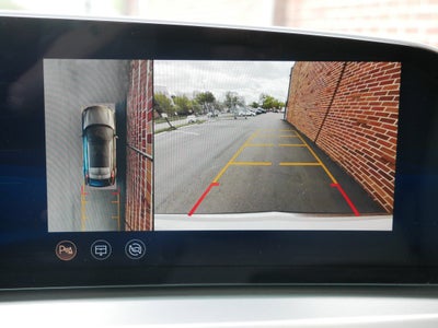 2024 Cadillac LYRIQ Luxury 1