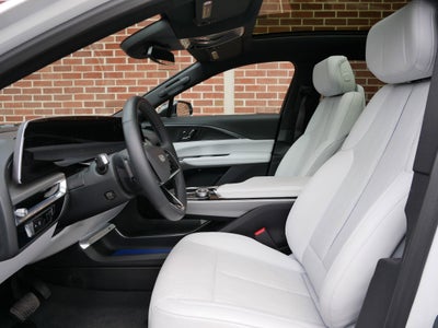 2024 Cadillac LYRIQ Luxury 1