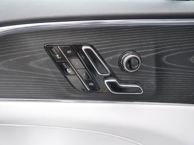 2024 Cadillac LYRIQ Luxury 1