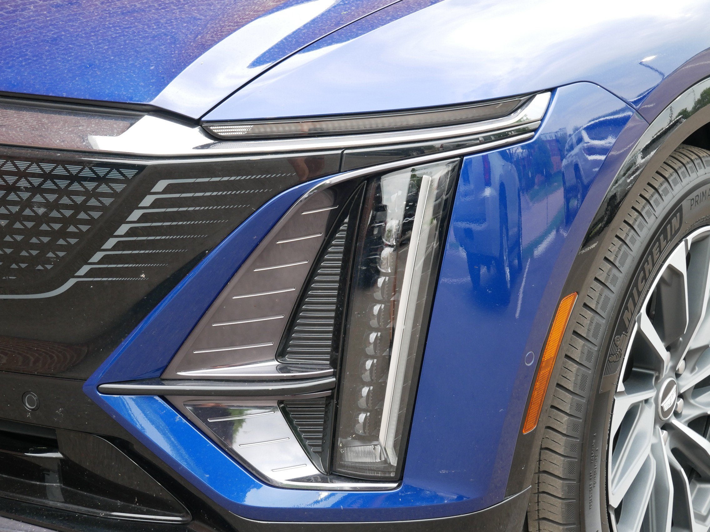 2024 Cadillac LYRIQ Sport 1