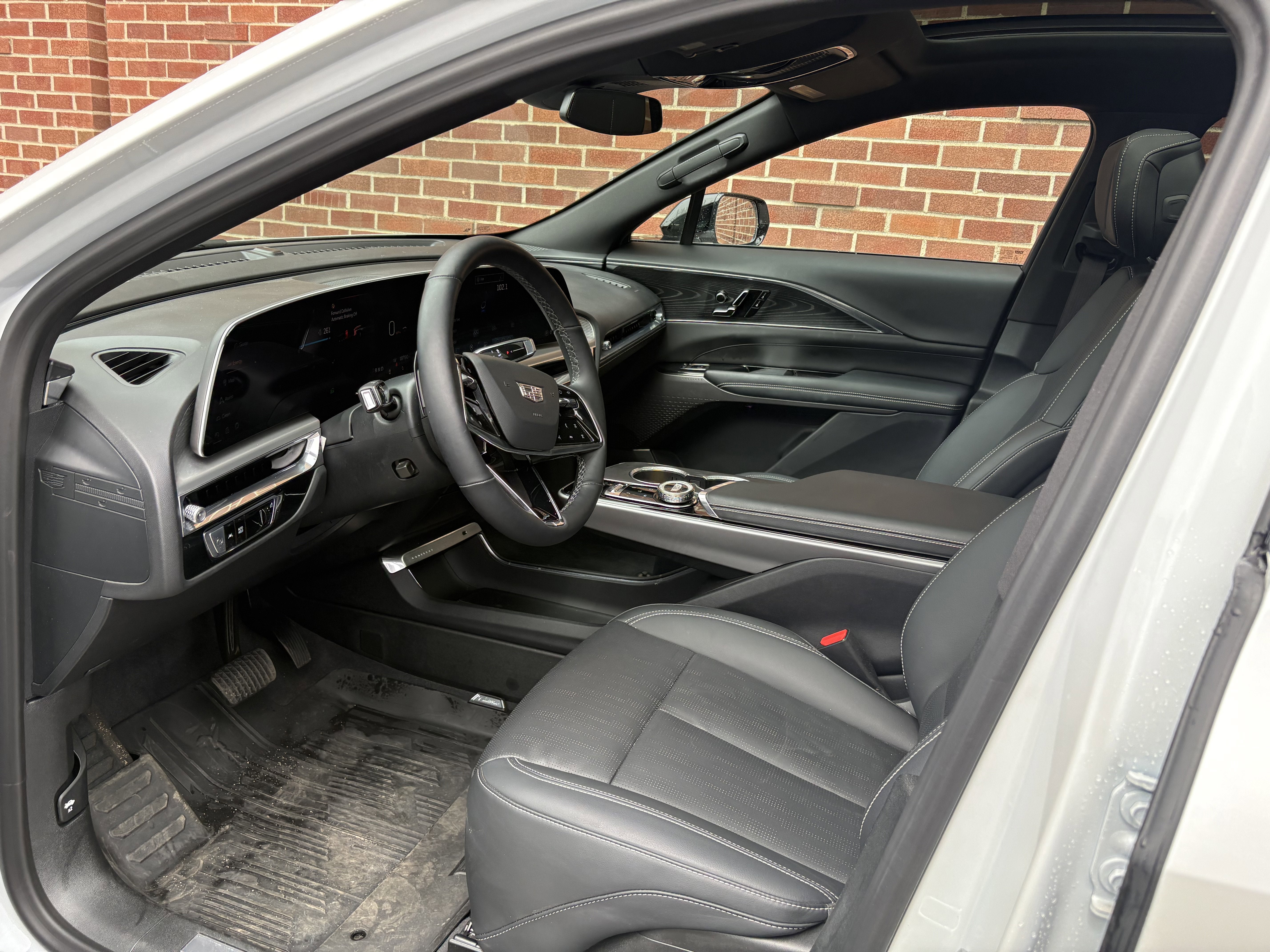 2024 Cadillac LYRIQ Sport 1