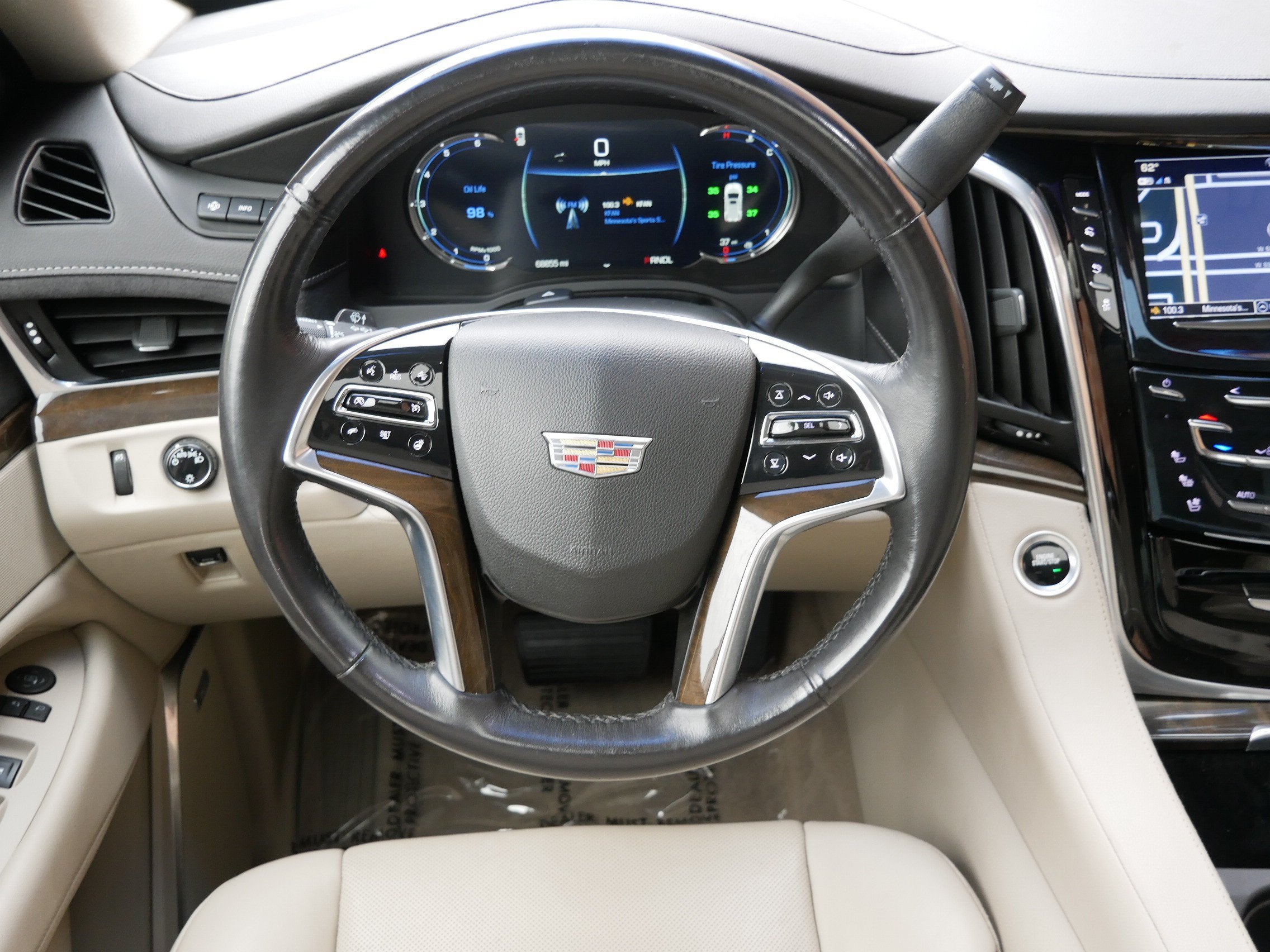 2020 Cadillac Escalade Premium Luxury