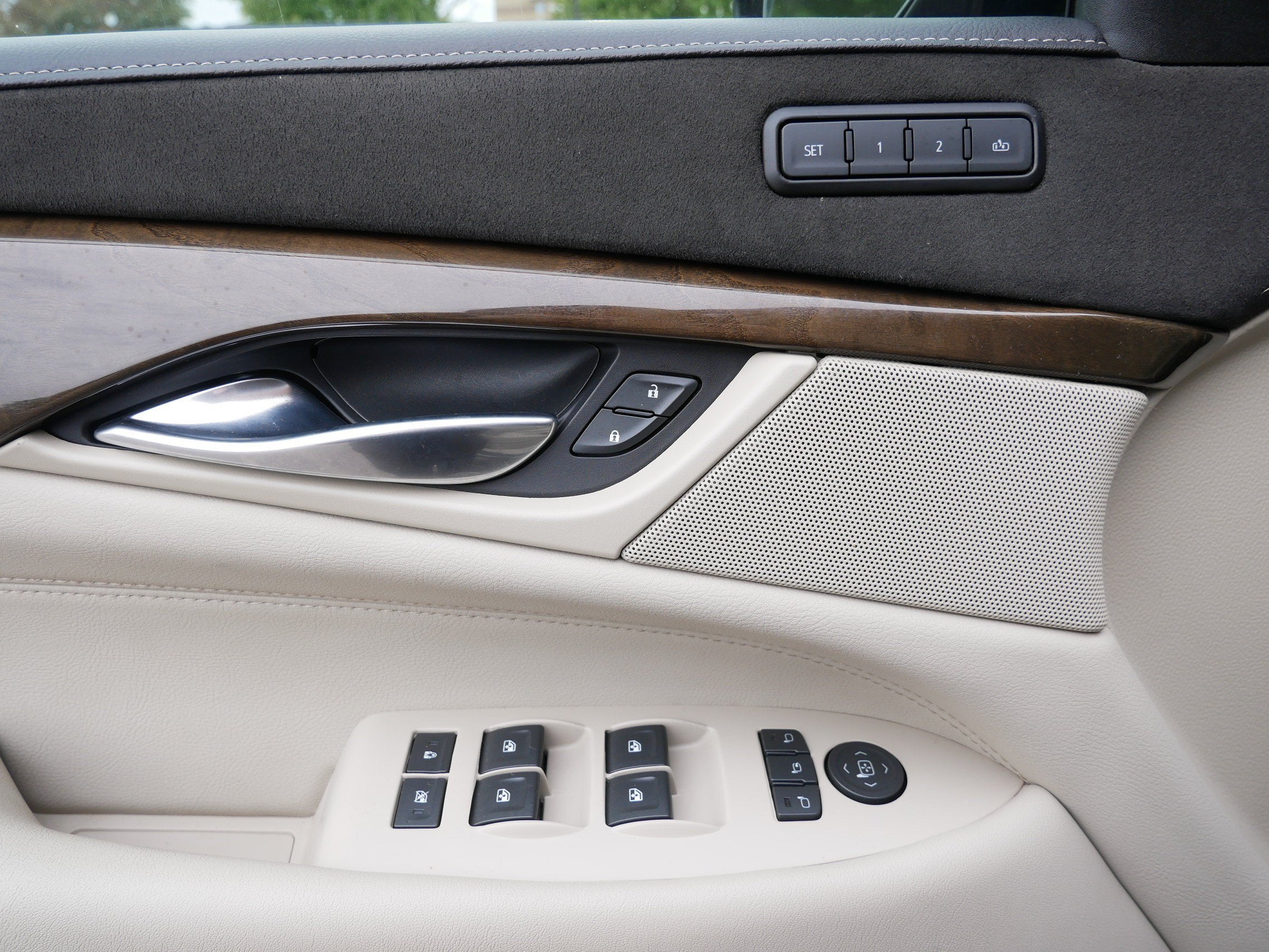2020 Cadillac Escalade Premium Luxury