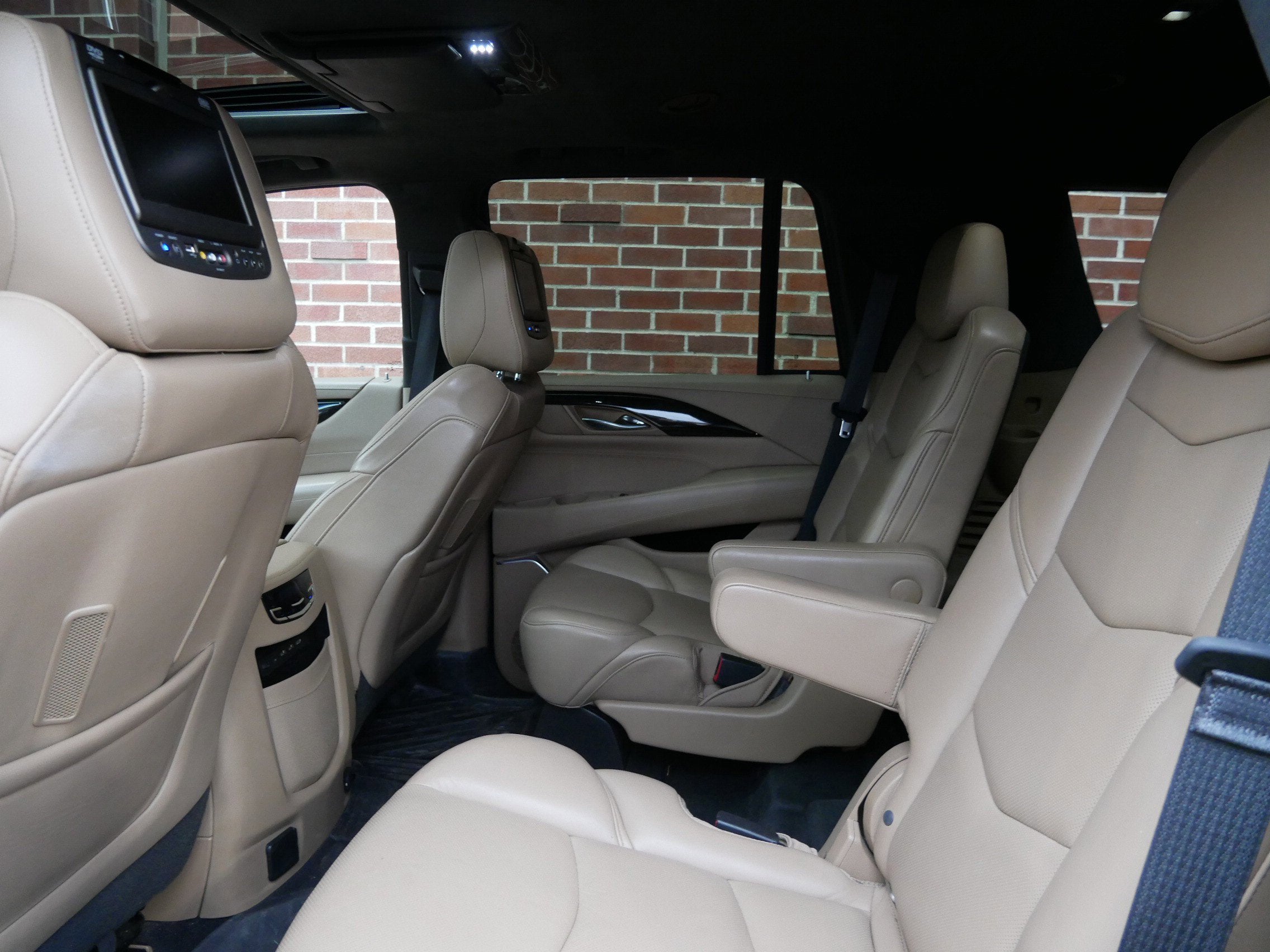 2018 Cadillac Escalade Platinum