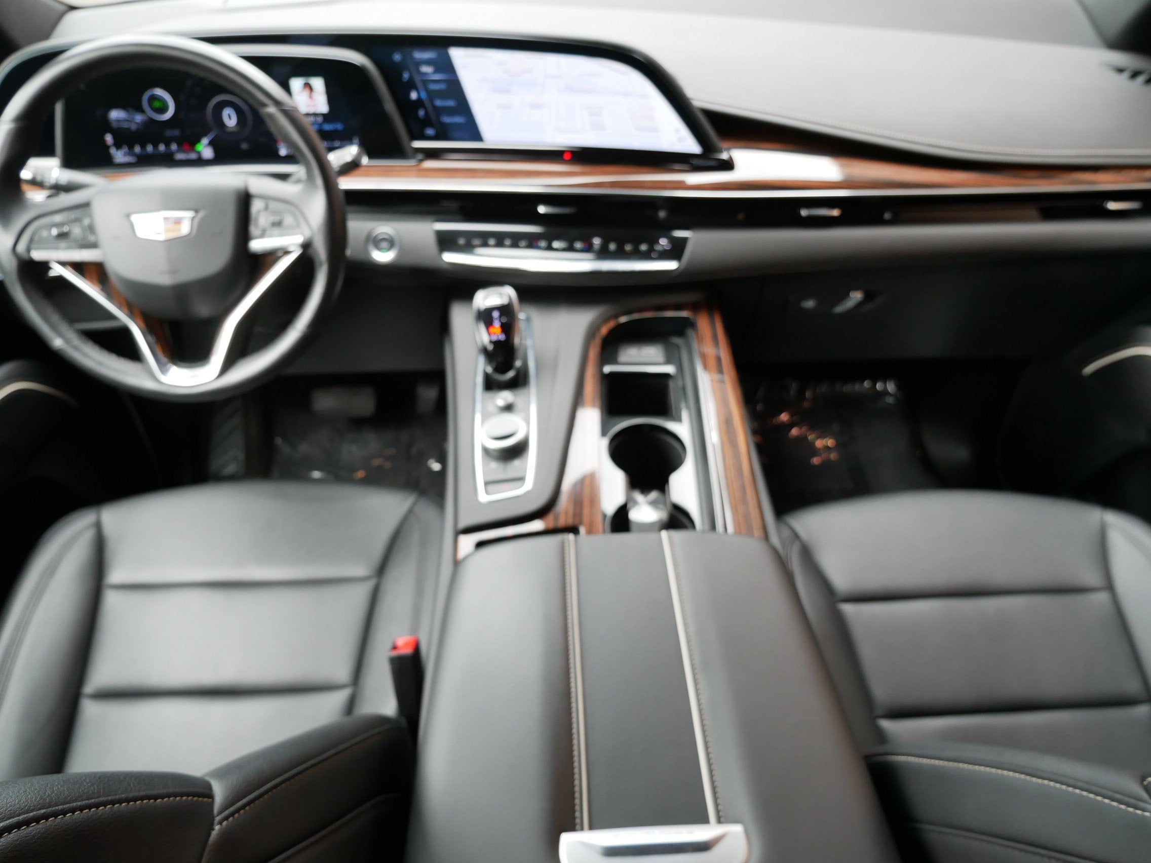 2024 Cadillac Escalade ESV Luxury