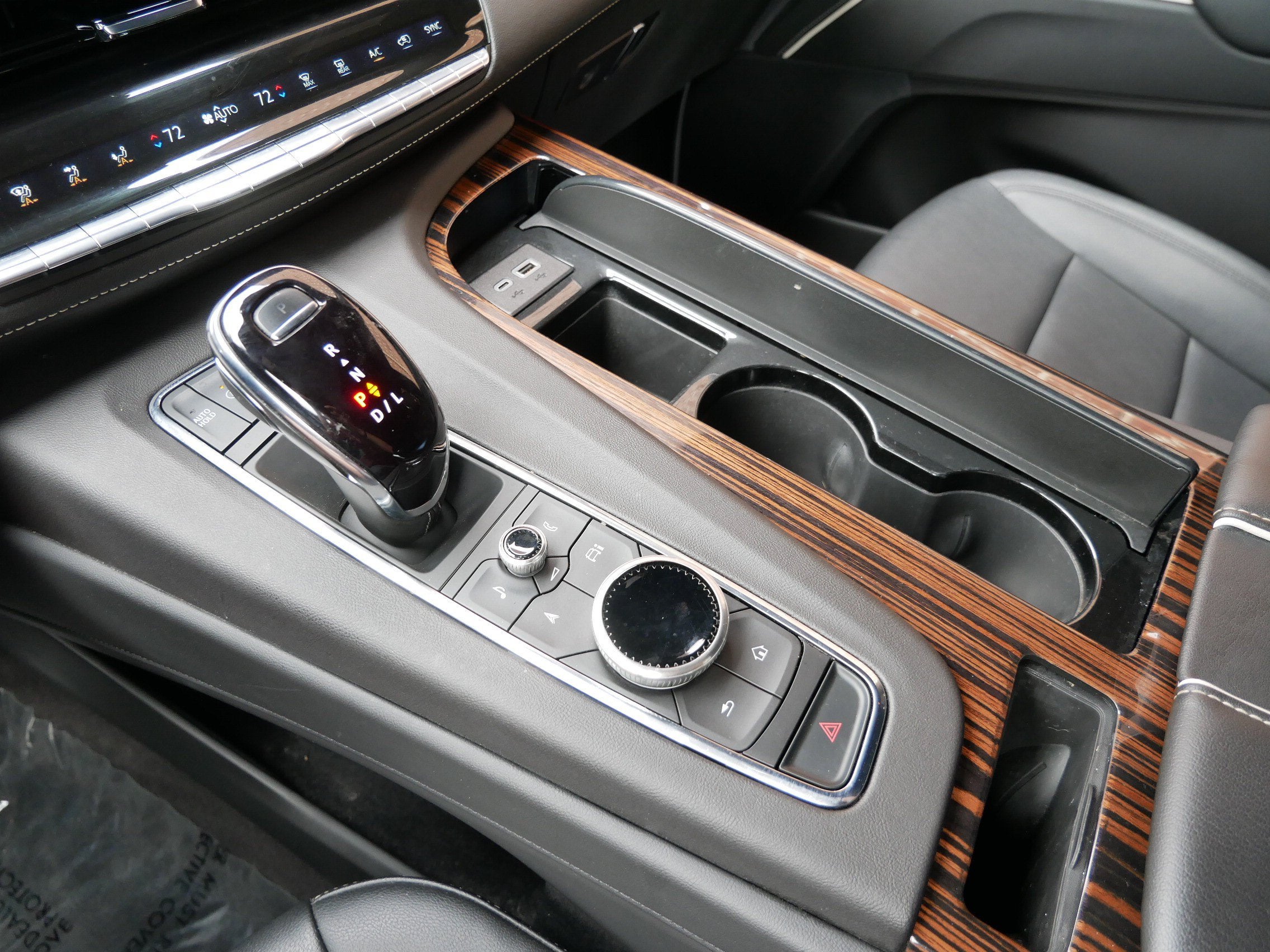 2024 Cadillac Escalade ESV Luxury