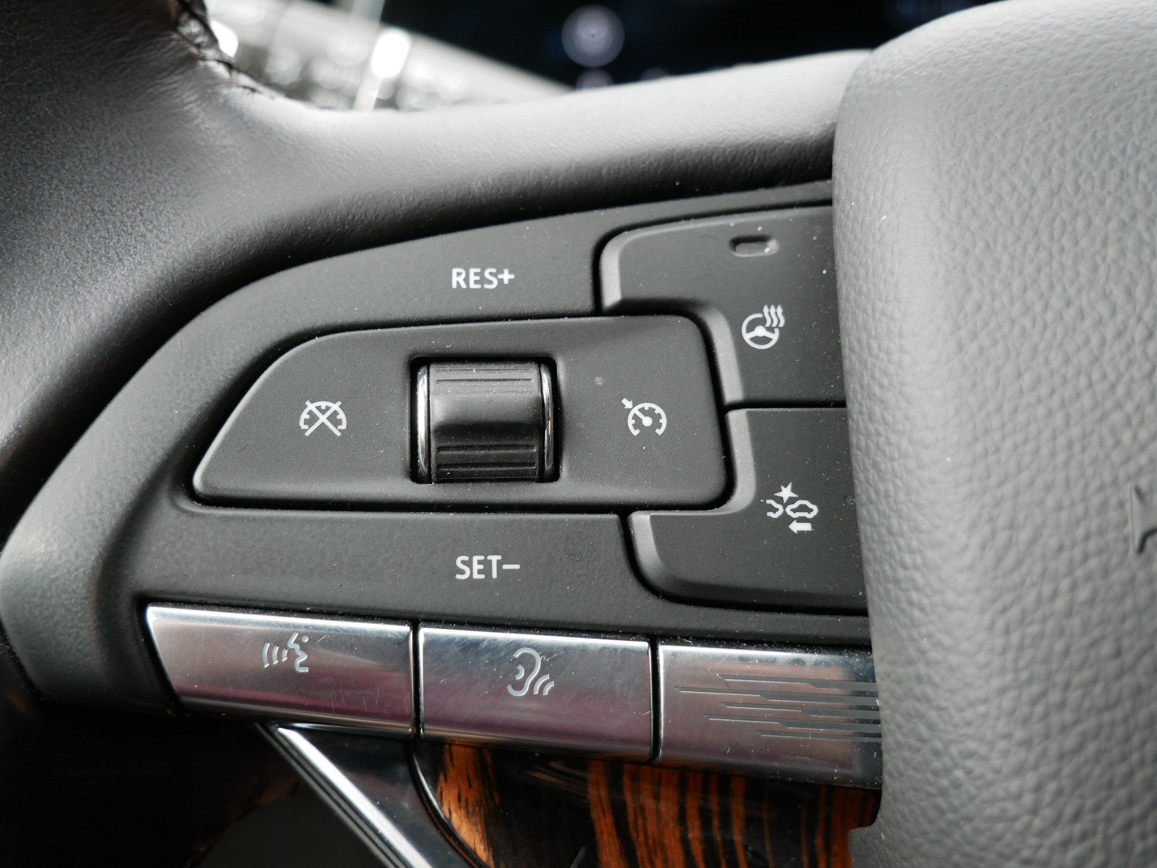 2024 Cadillac Escalade ESV Luxury
