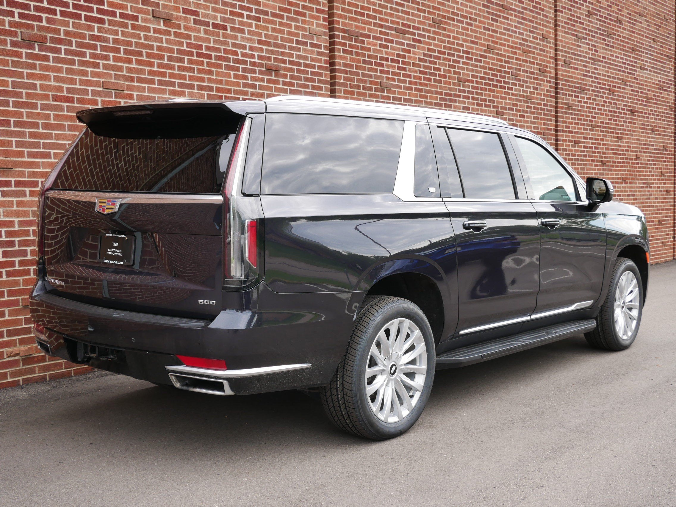 2024 Cadillac Escalade ESV Luxury