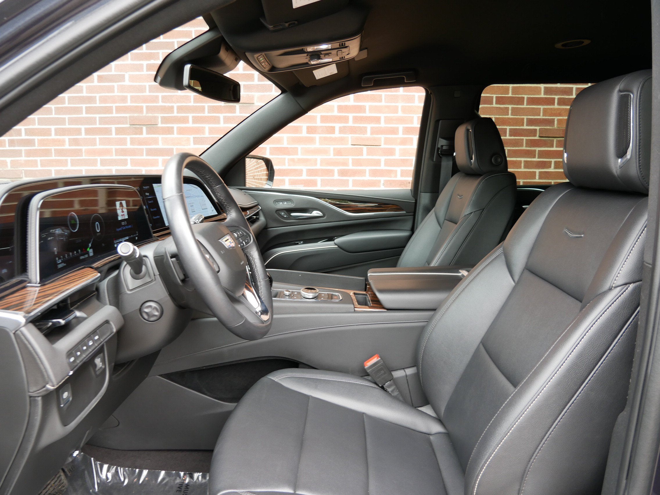 2024 Cadillac Escalade ESV Luxury