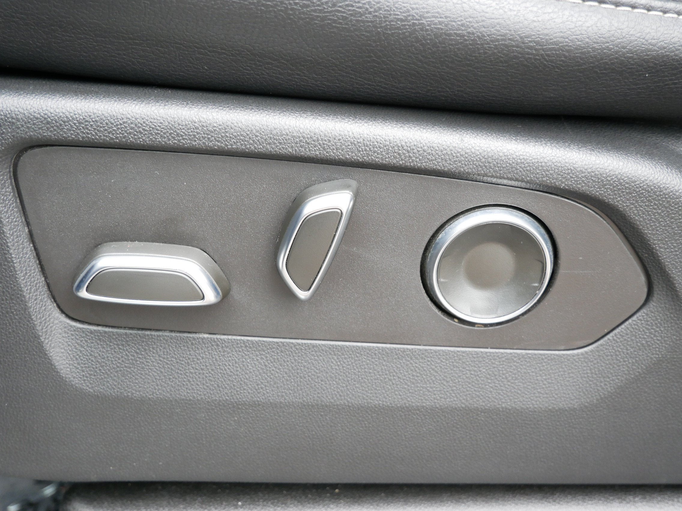 2024 Cadillac Escalade ESV Luxury