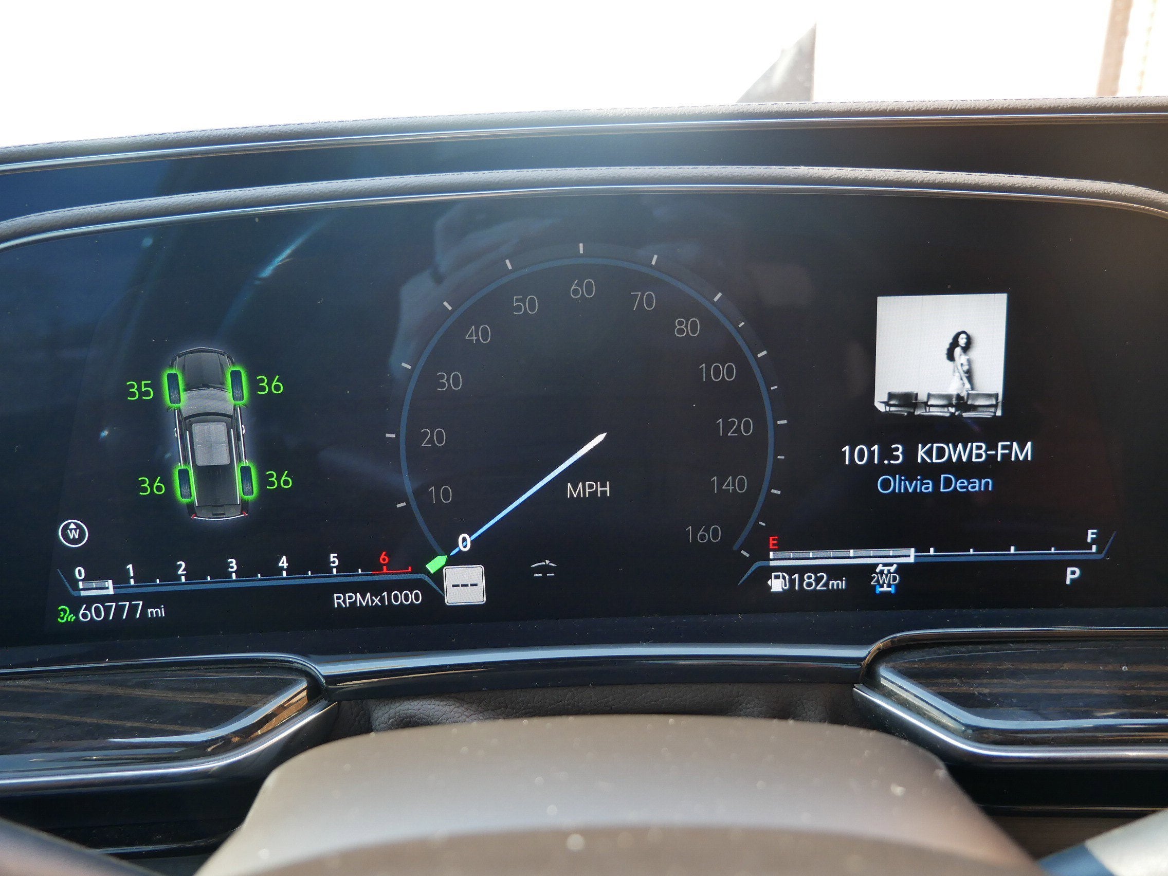 2023 Cadillac Escalade ESV Premium Luxury