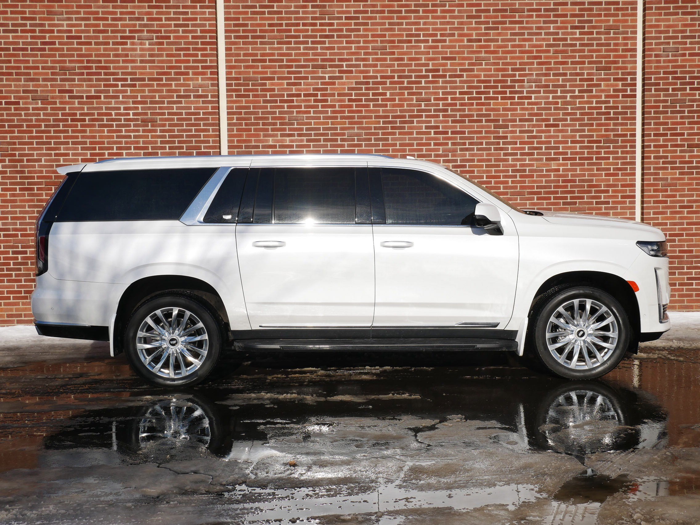 2023 Cadillac Escalade ESV Premium Luxury