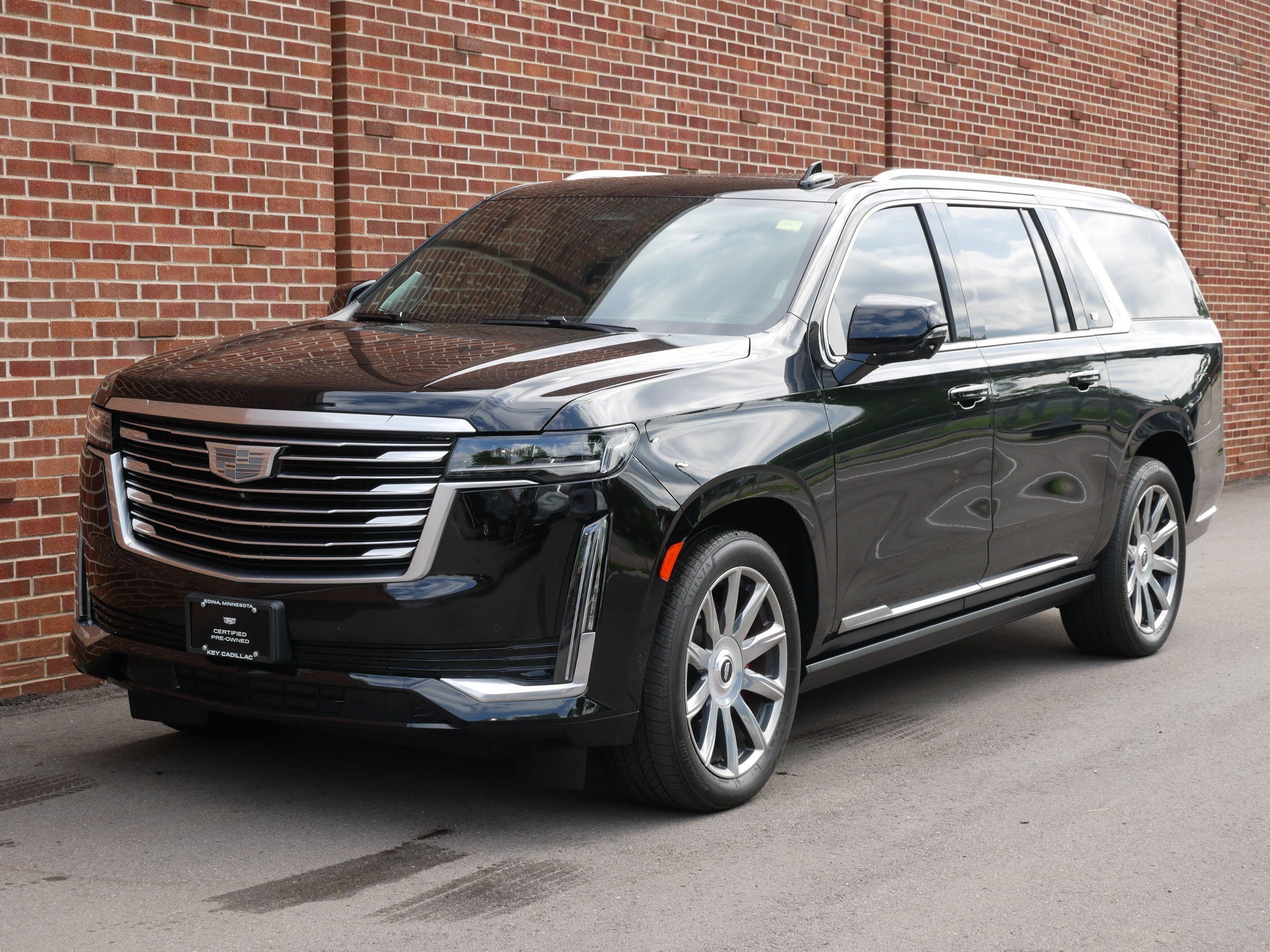 2023 Cadillac Escalade ESV Premium Luxury Platinum