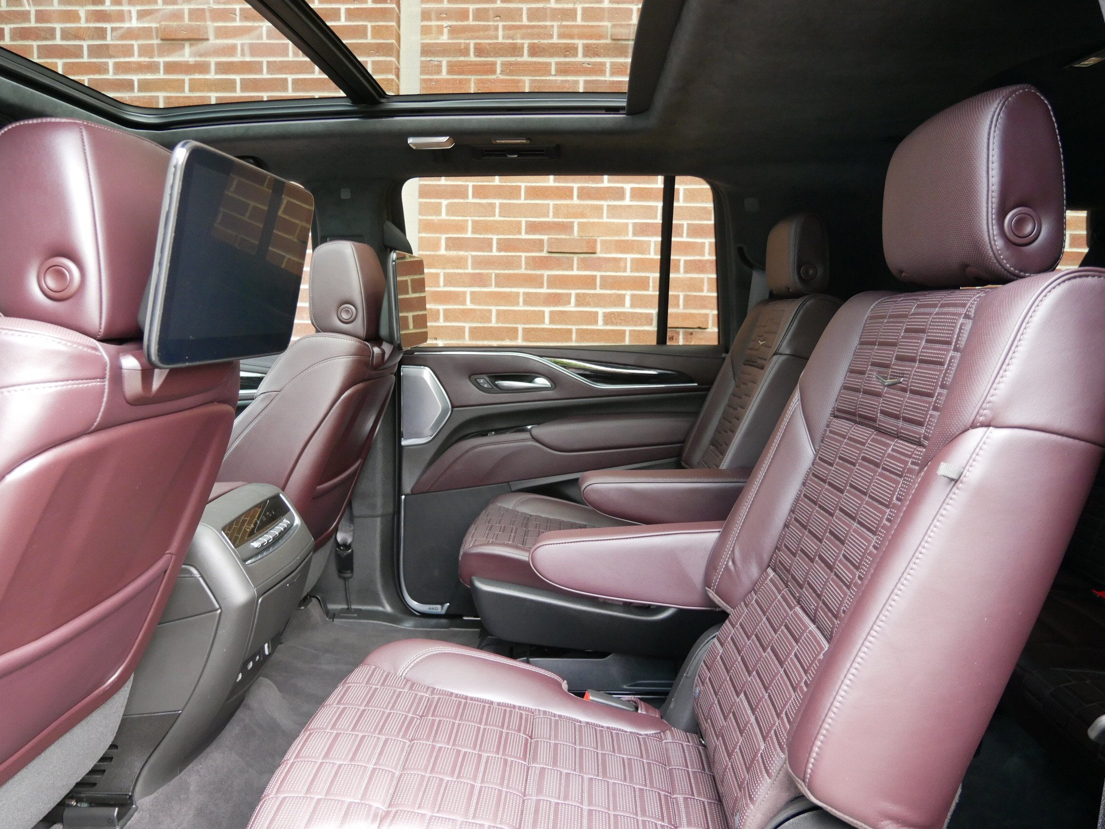 2023 Cadillac Escalade ESV Premium Luxury Platinum