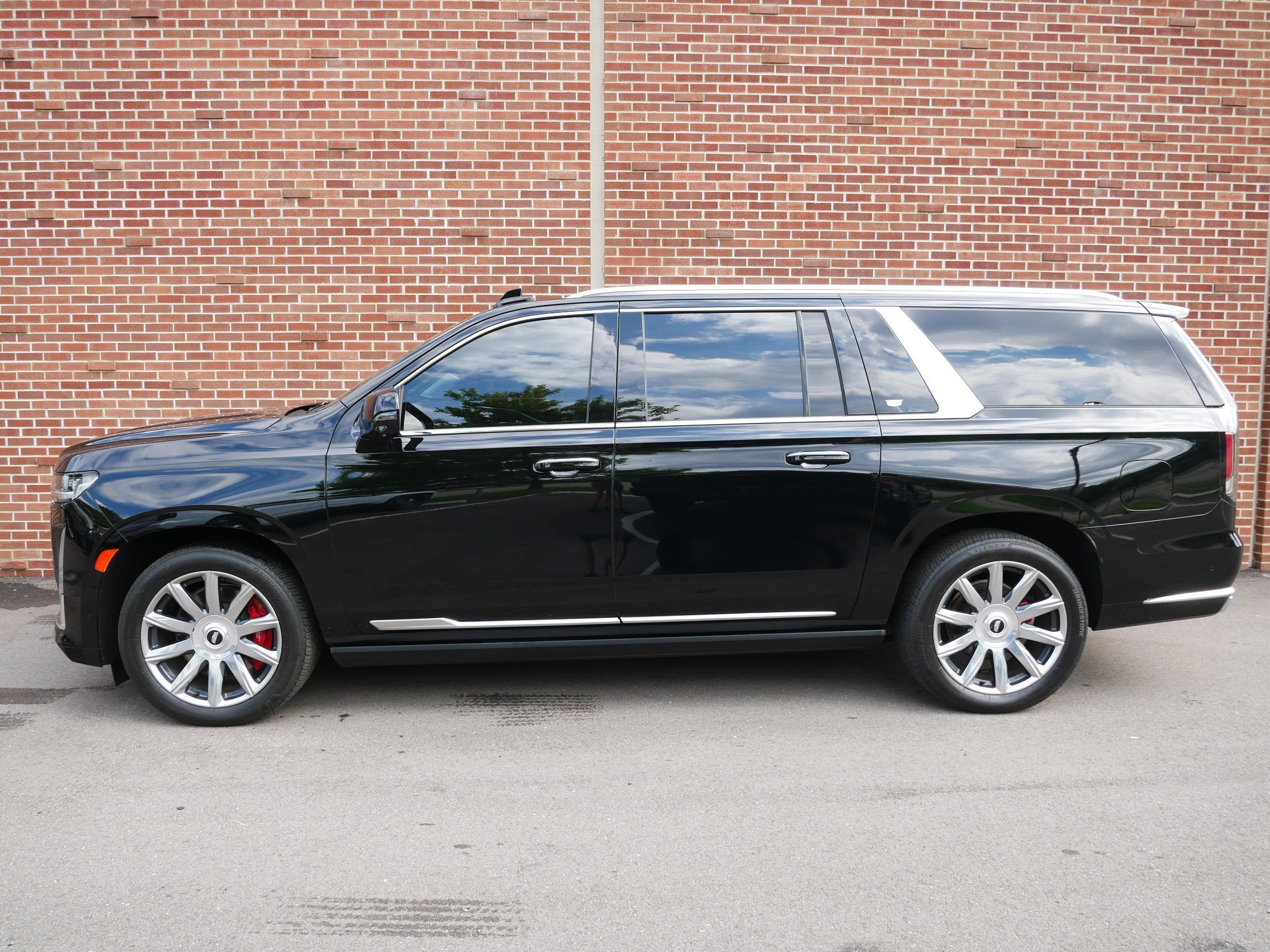 2023 Cadillac Escalade ESV Premium Luxury Platinum