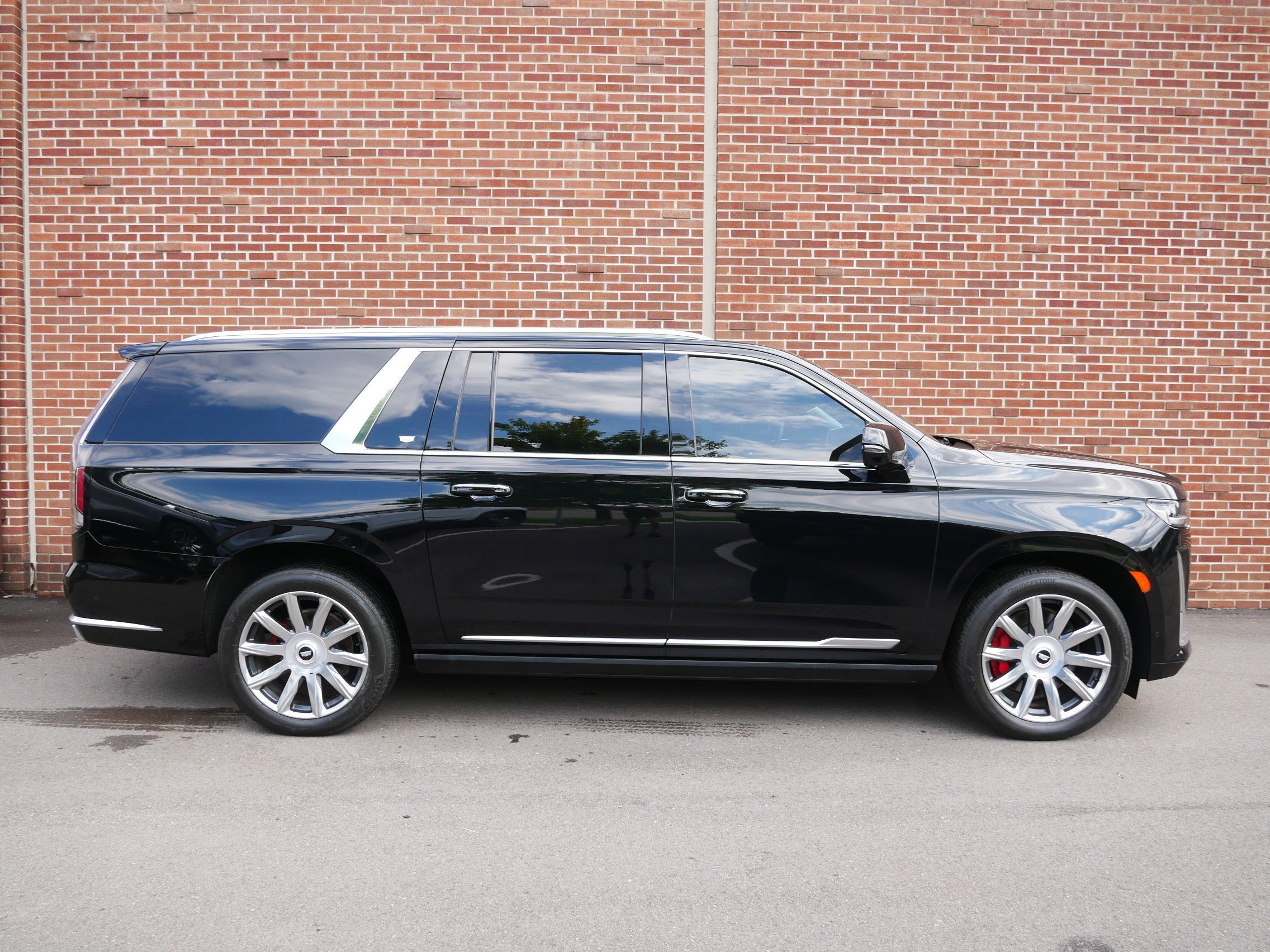 2023 Cadillac Escalade ESV Premium Luxury Platinum