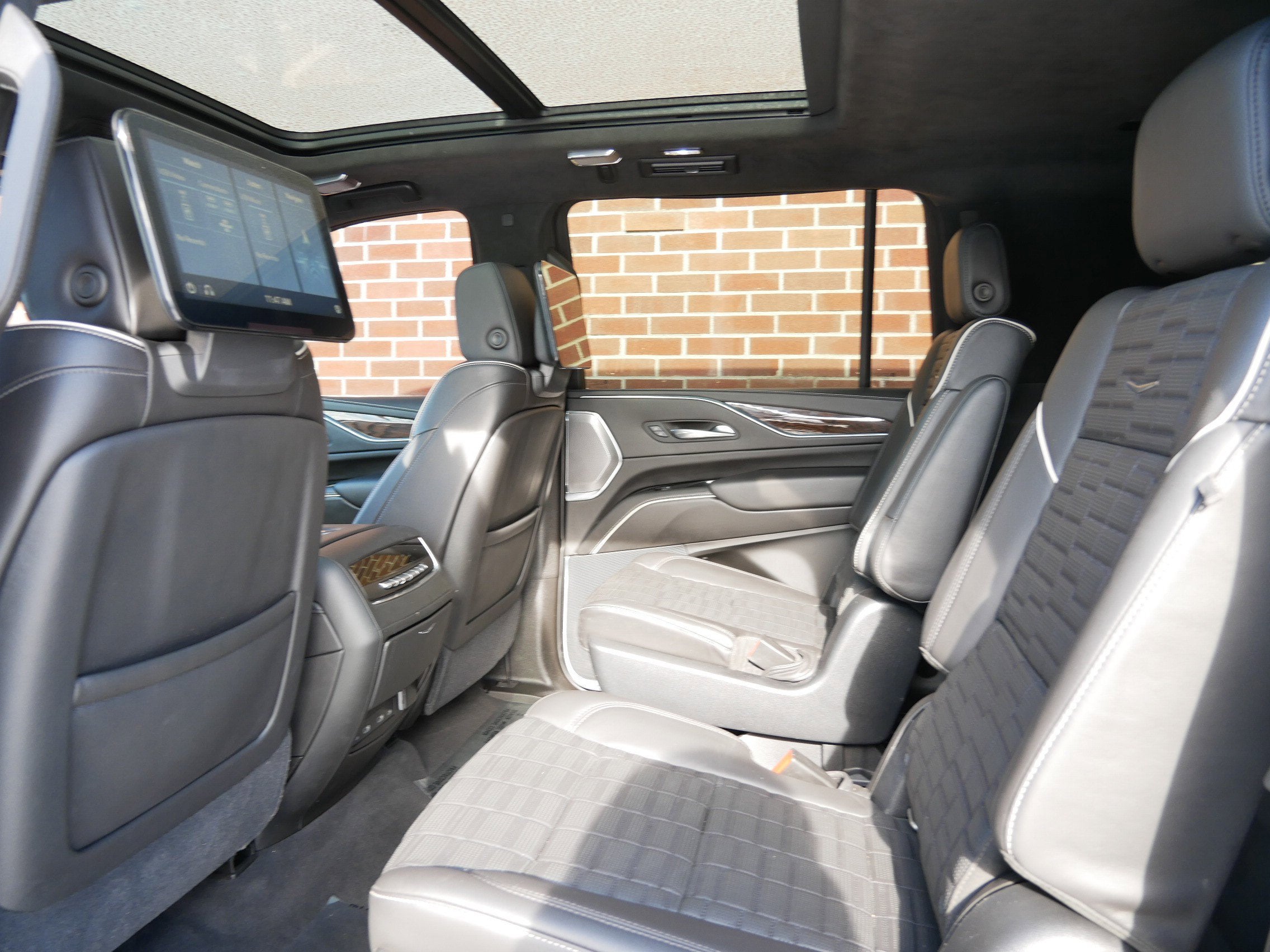 2021 Cadillac Escalade ESV Sport Platinum