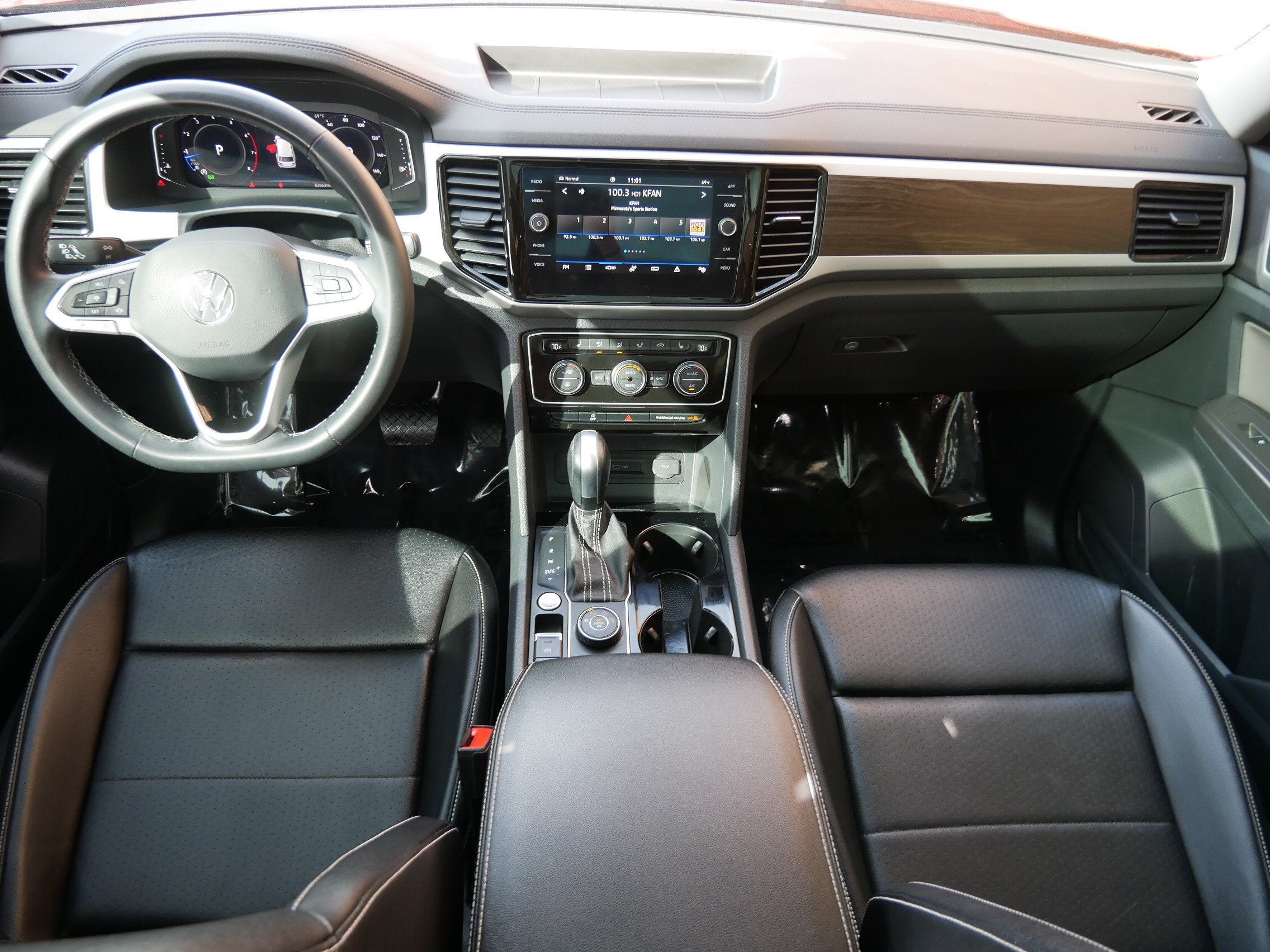 2022 Volkswagen Atlas 3.6L V6 SE w/Technology