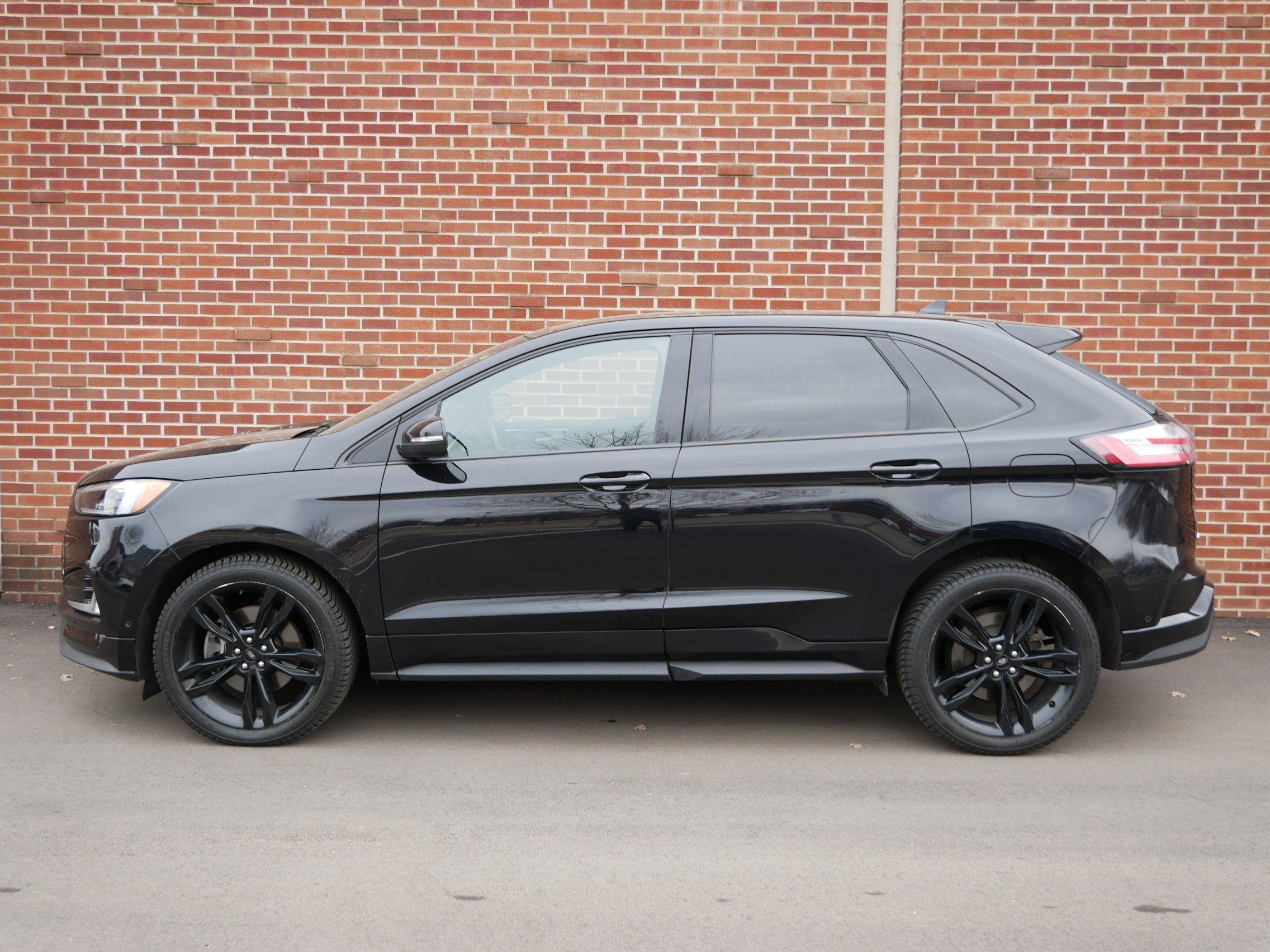 2019 Ford Edge ST