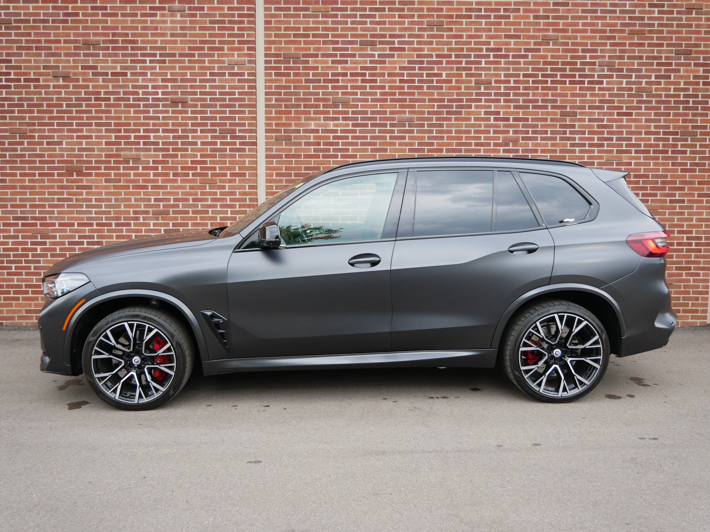 2023 BMW X5 M Base