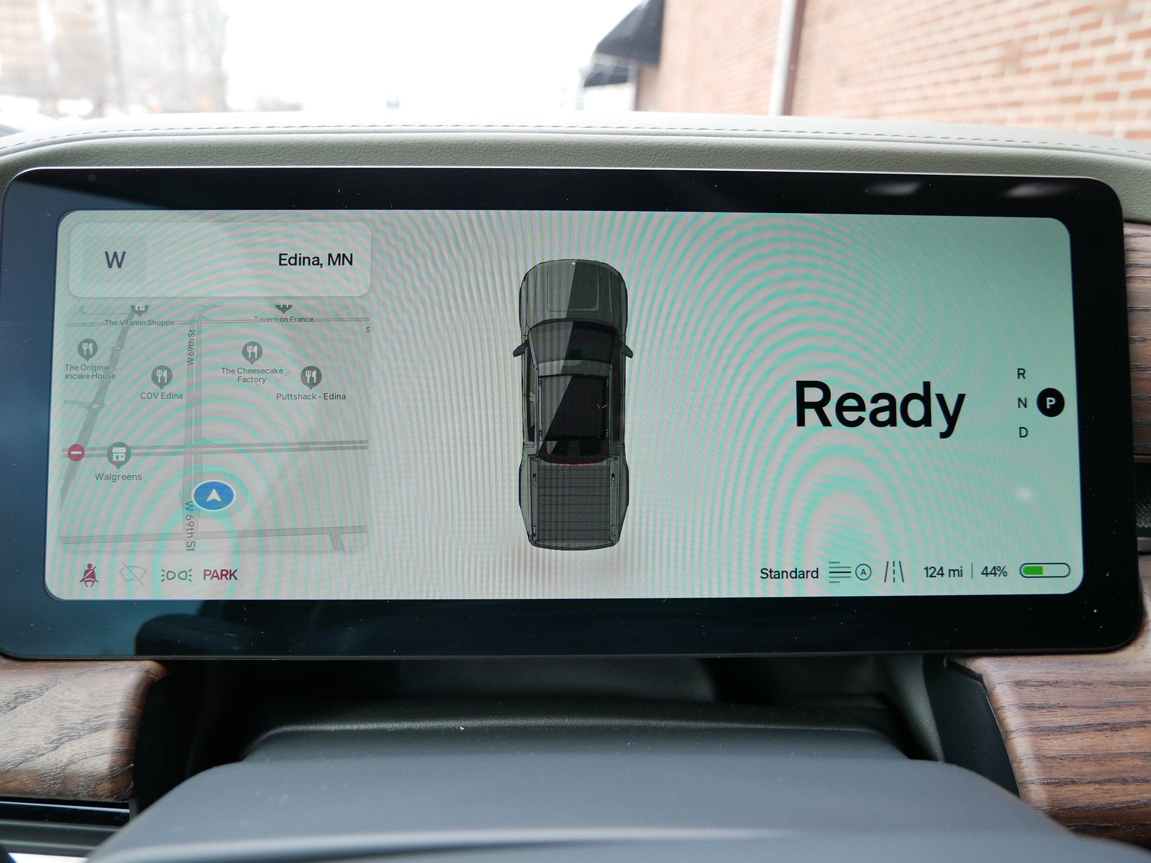 2022 RIVIAN R1T Adventure Package