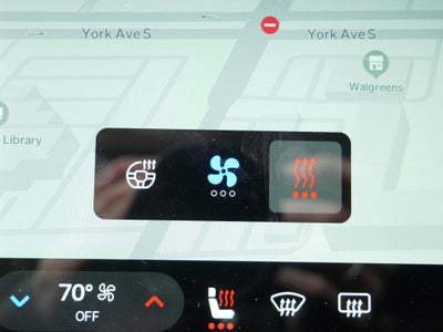 2022 RIVIAN R1T Adventure Package