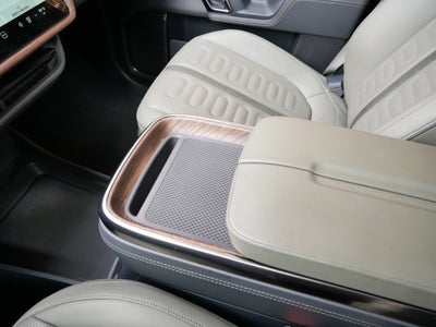 2022 RIVIAN R1T Adventure Package