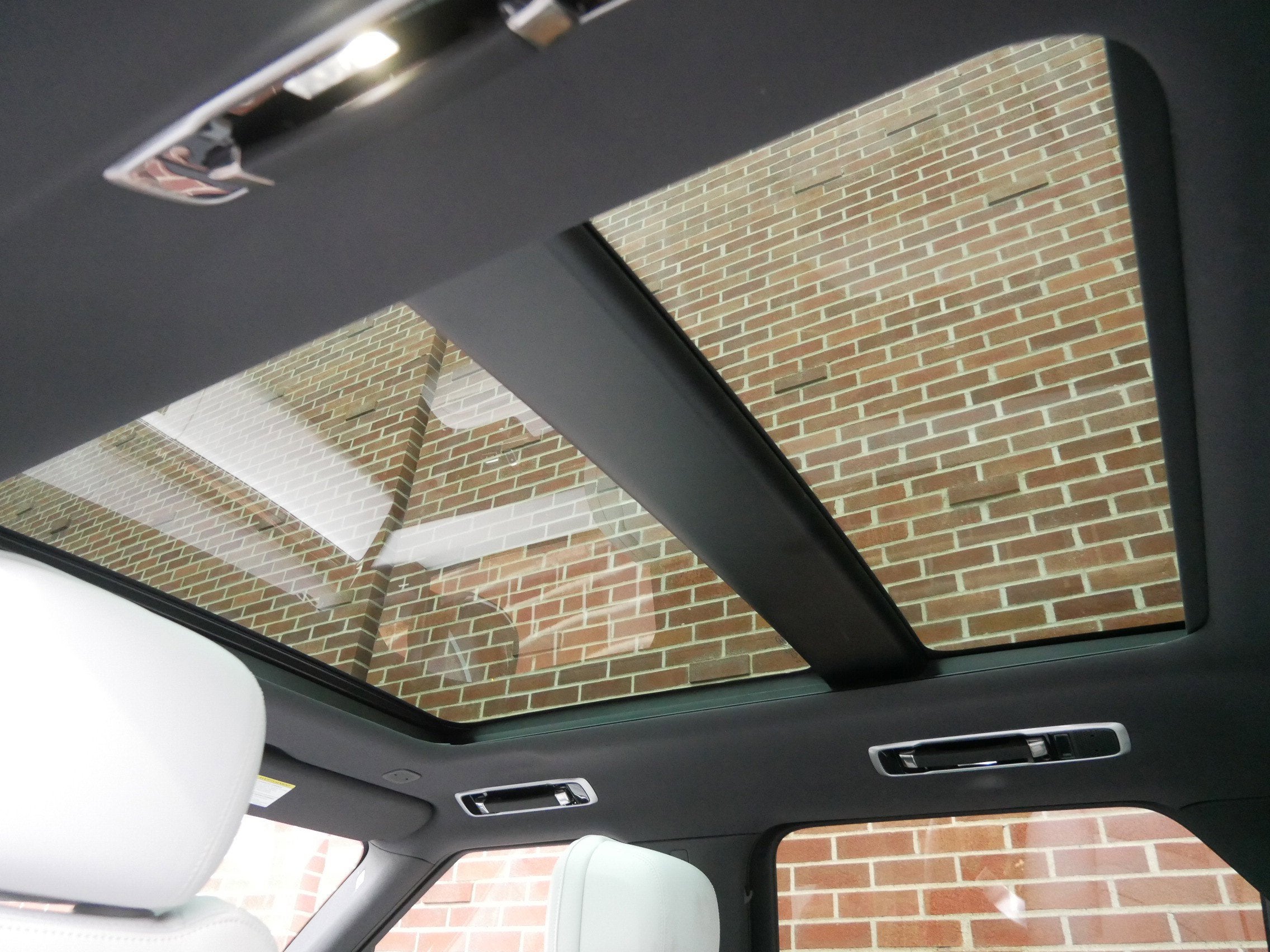 2023 Land Rover Range Rover Sport SE