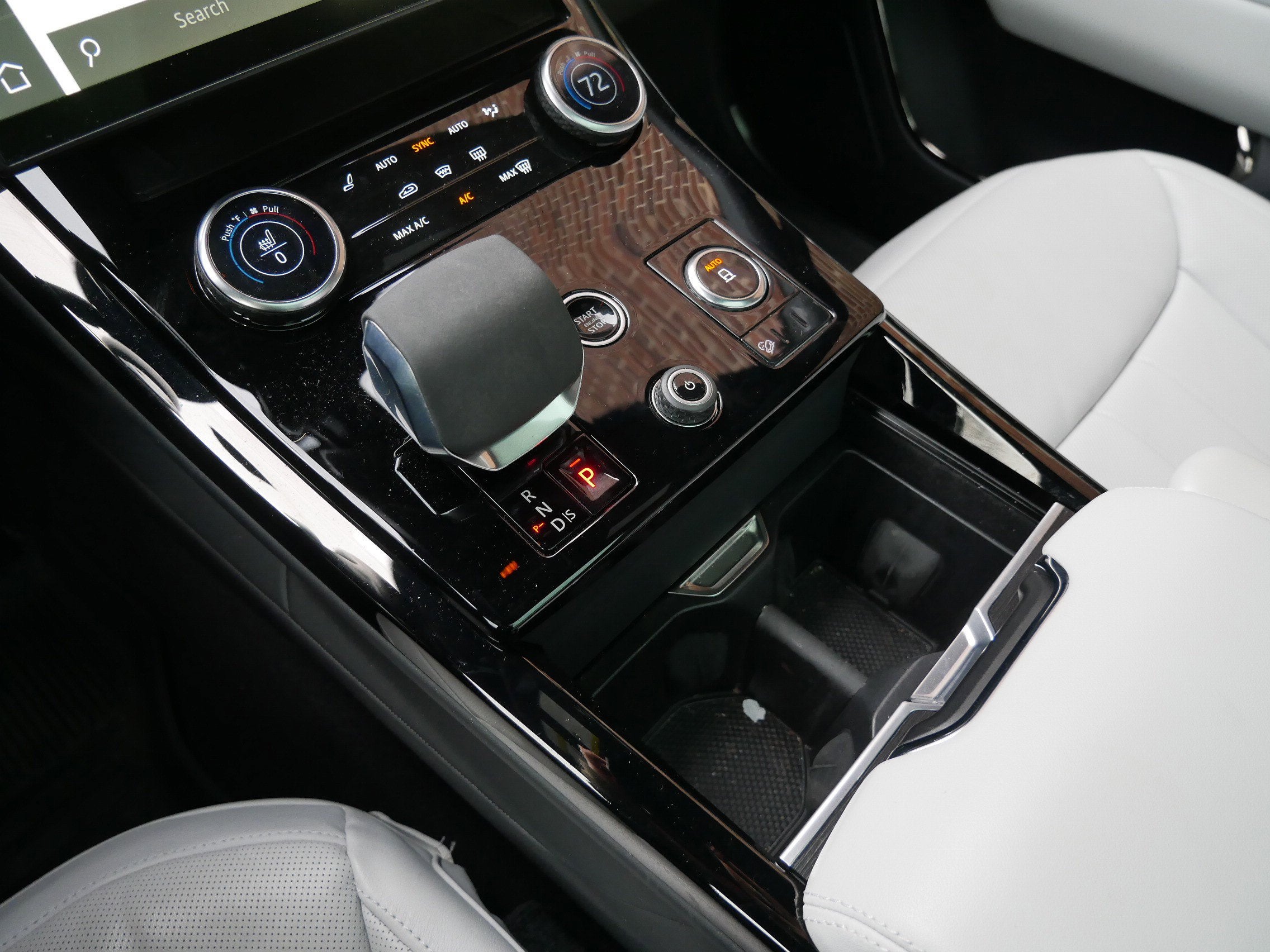 2023 Land Rover Range Rover Sport SE