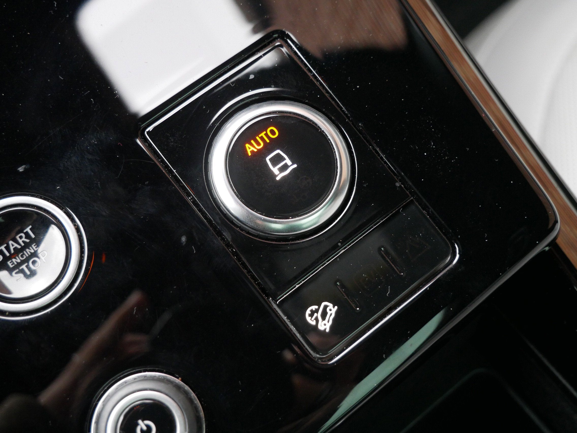 2023 Land Rover Range Rover Sport SE