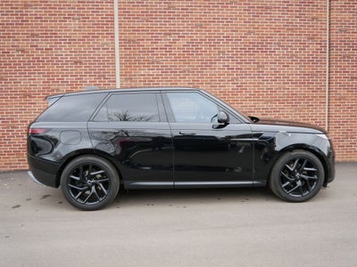 2023 Land Rover Range Rover Sport SE