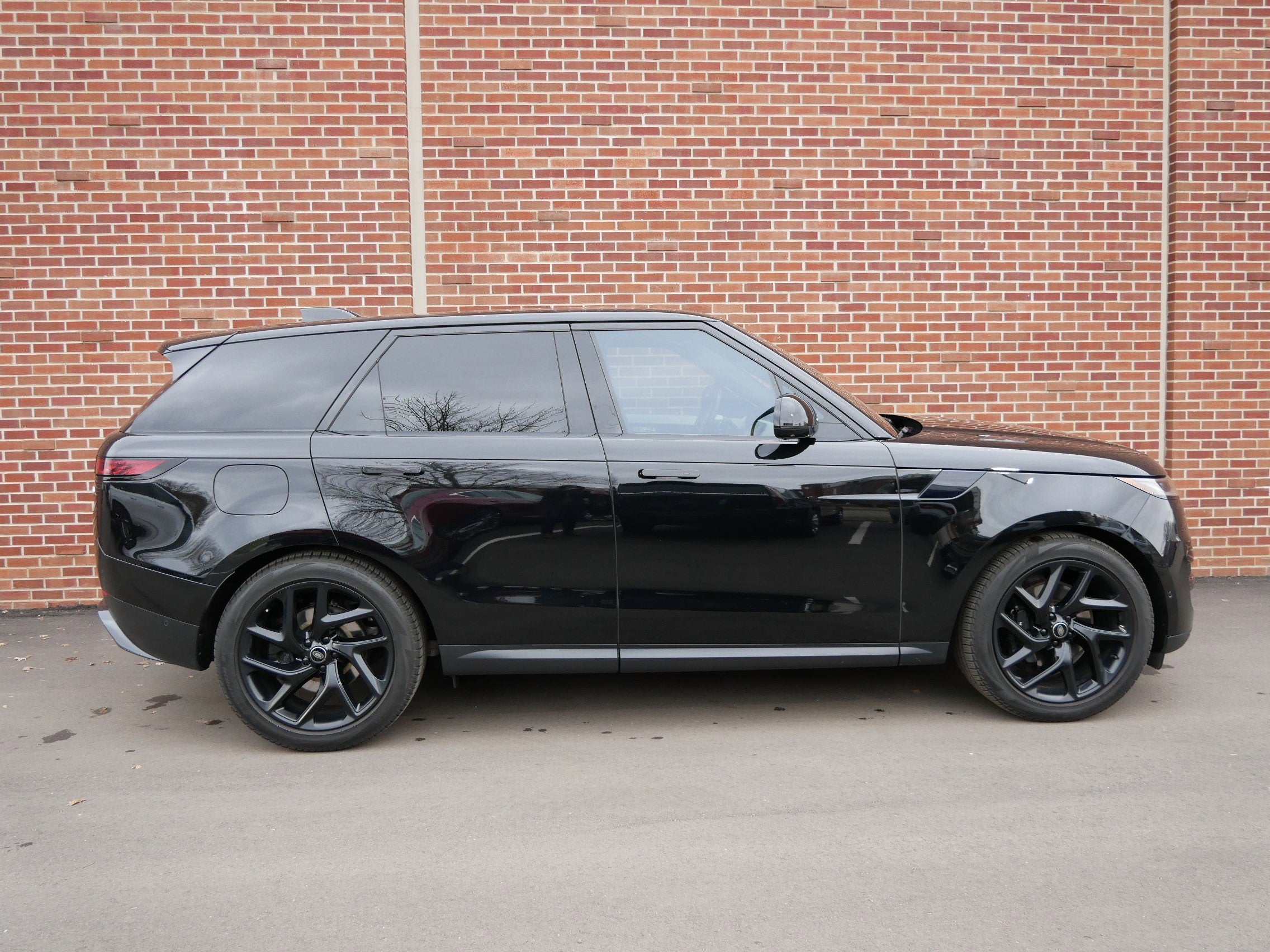 2023 Land Rover Range Rover Sport SE