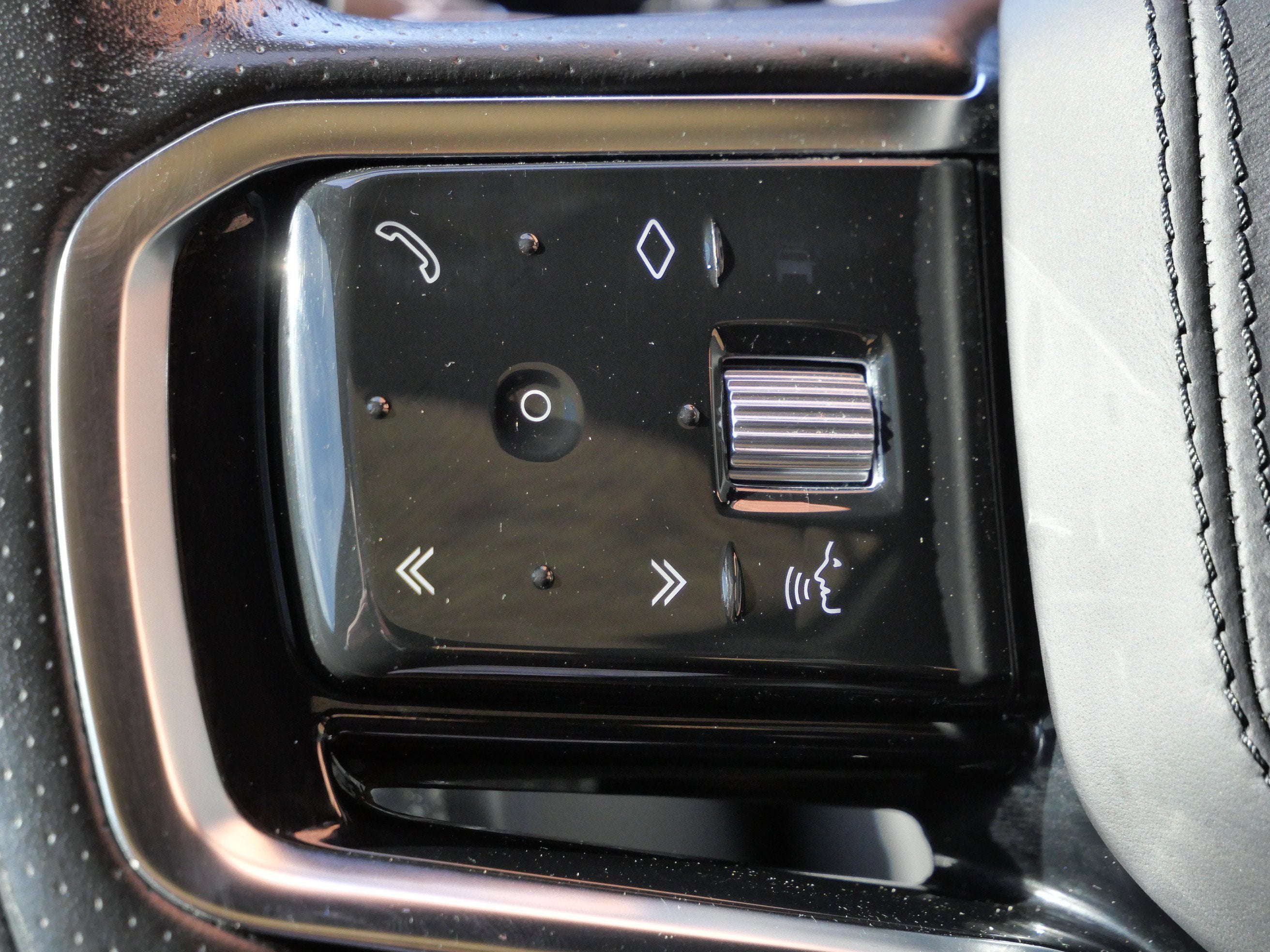 2021 Land Rover Range Rover Evoque R-Dynamic HSE